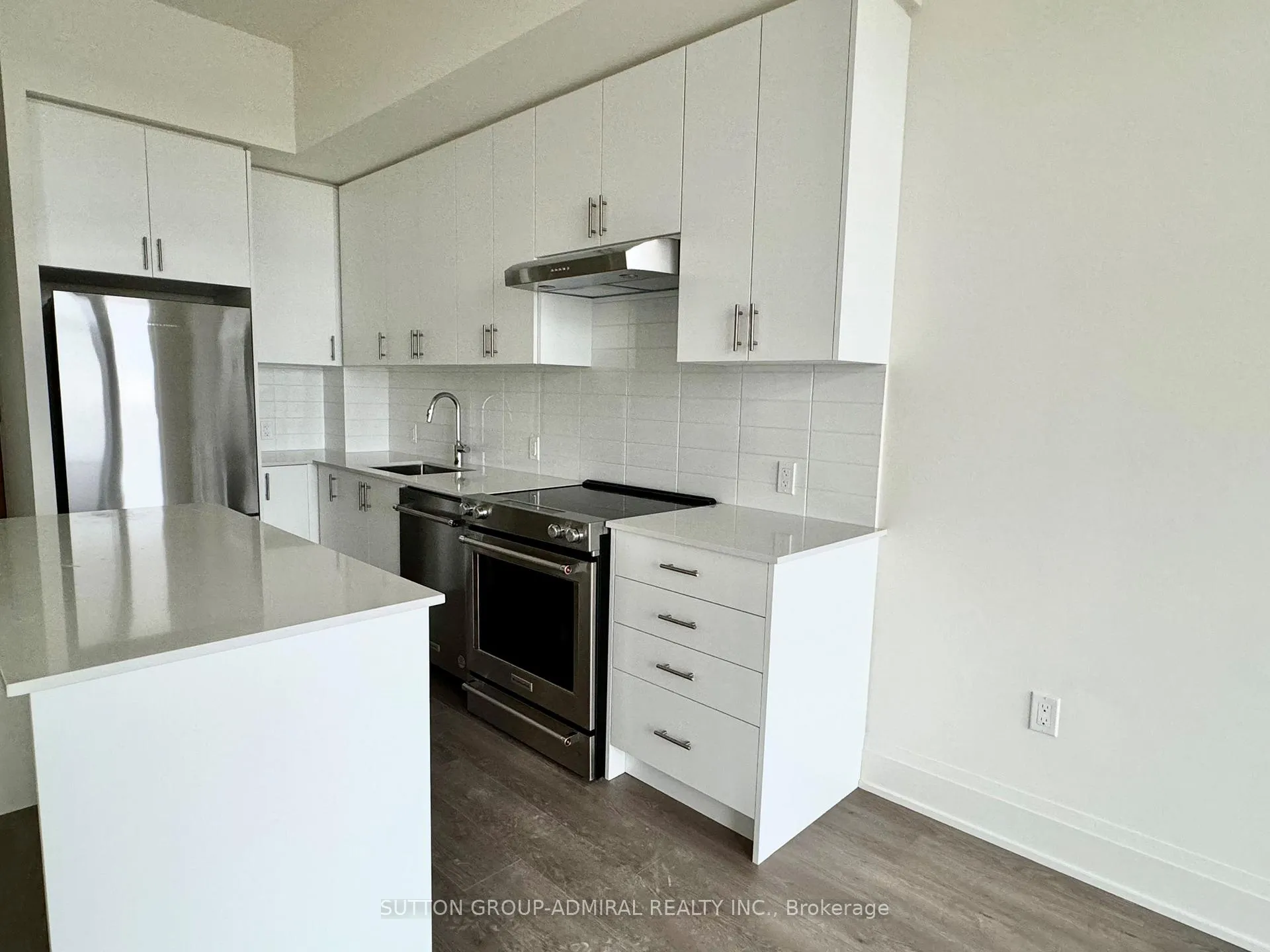 Photo 6 of Unit 606, 8960 Jane Street E, Vaughan, Concord — HOMEH