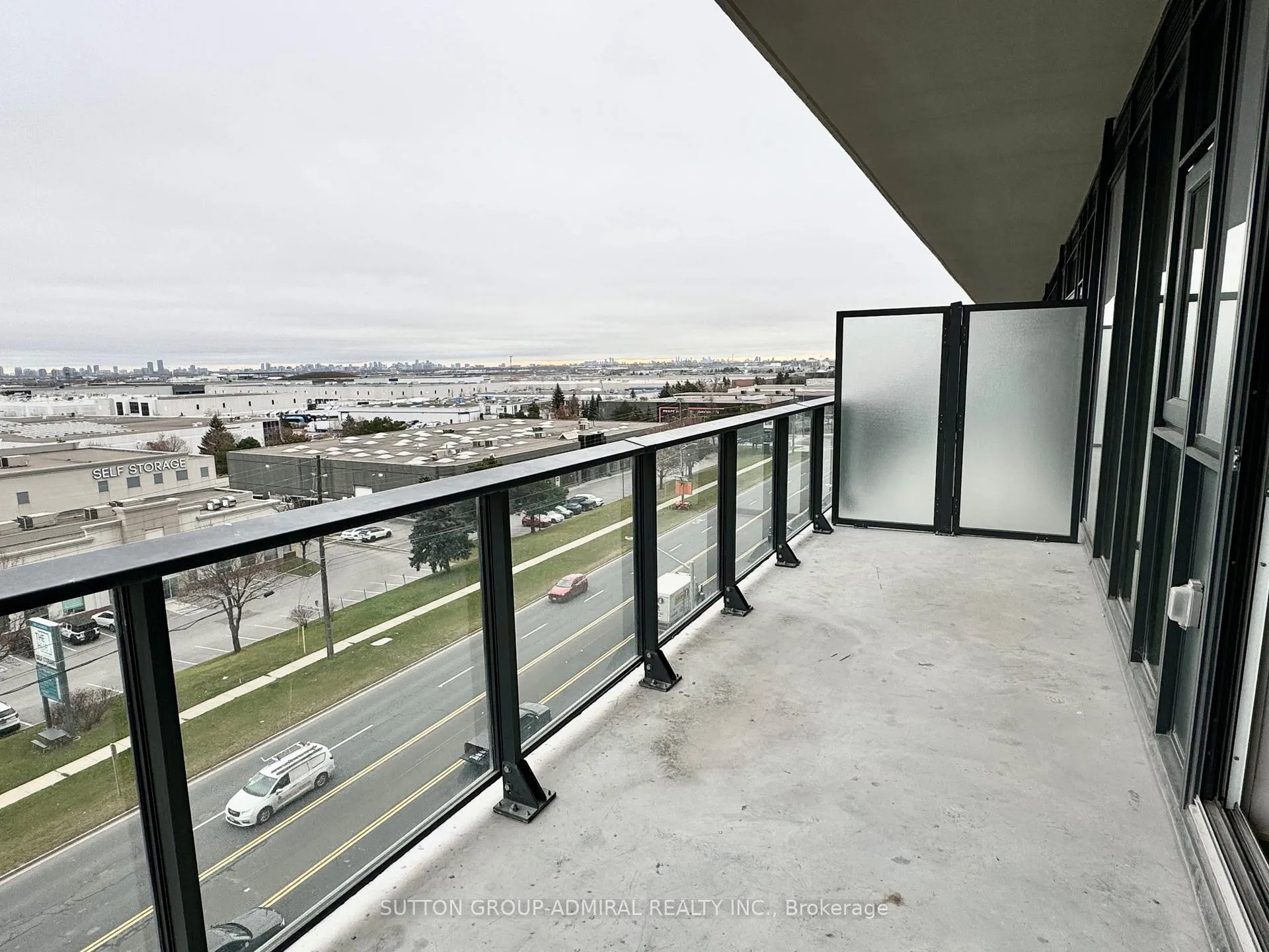 Photo 11 of Unit 606, 8960 Jane Street E, Vaughan, Concord — HOMEH