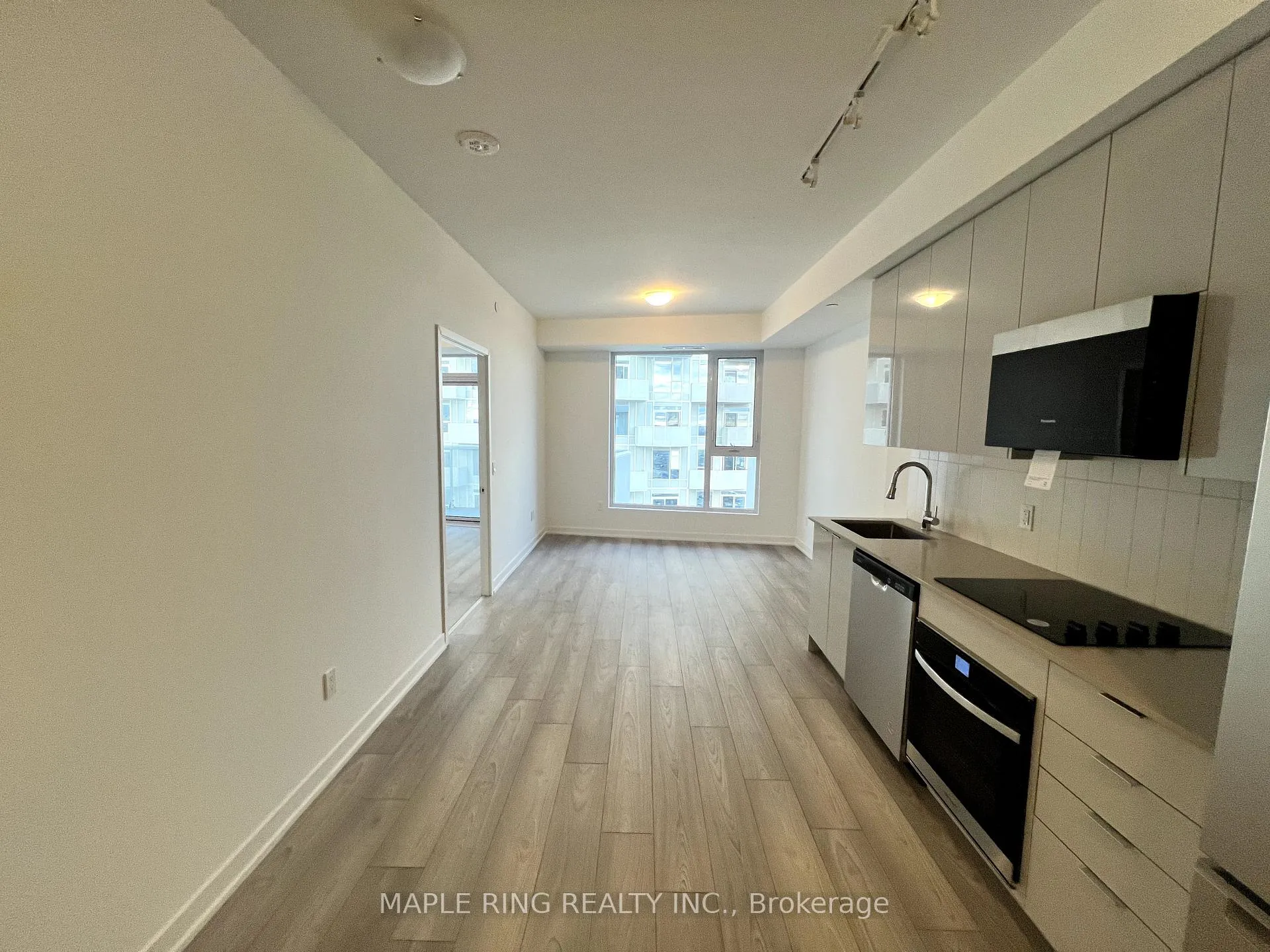 Photo 1 of Unit 2017, 10 Abeja Street, Vaughan, Concord — HOMEH