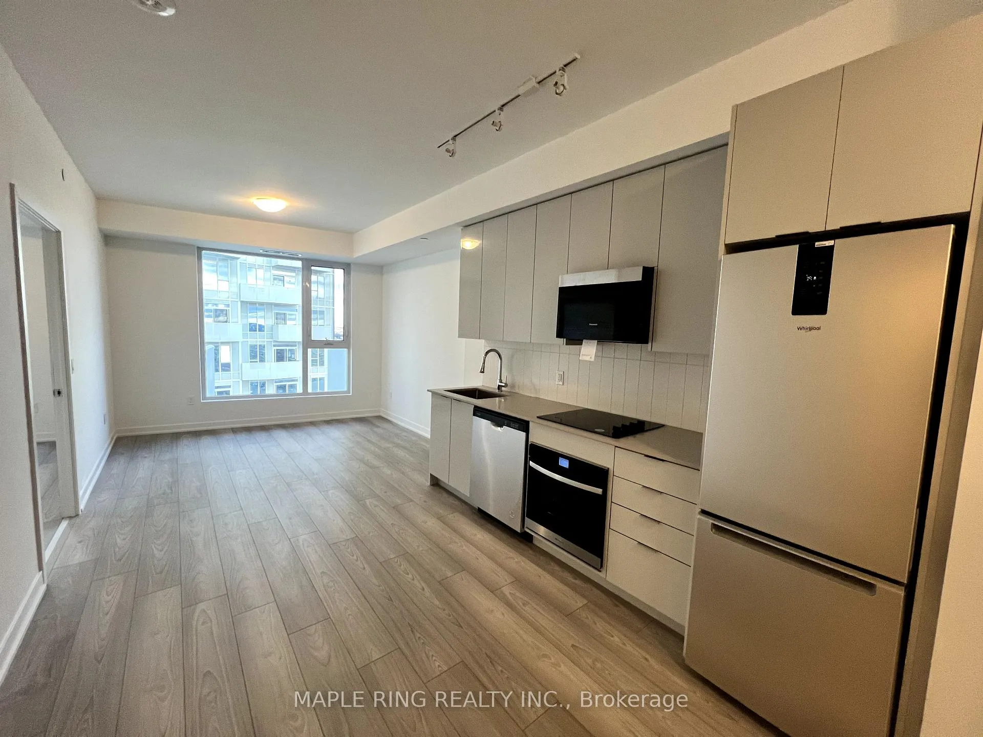 Photo 7 of Unit 2017, 10 Abeja Street, Vaughan, Concord — HOMEH