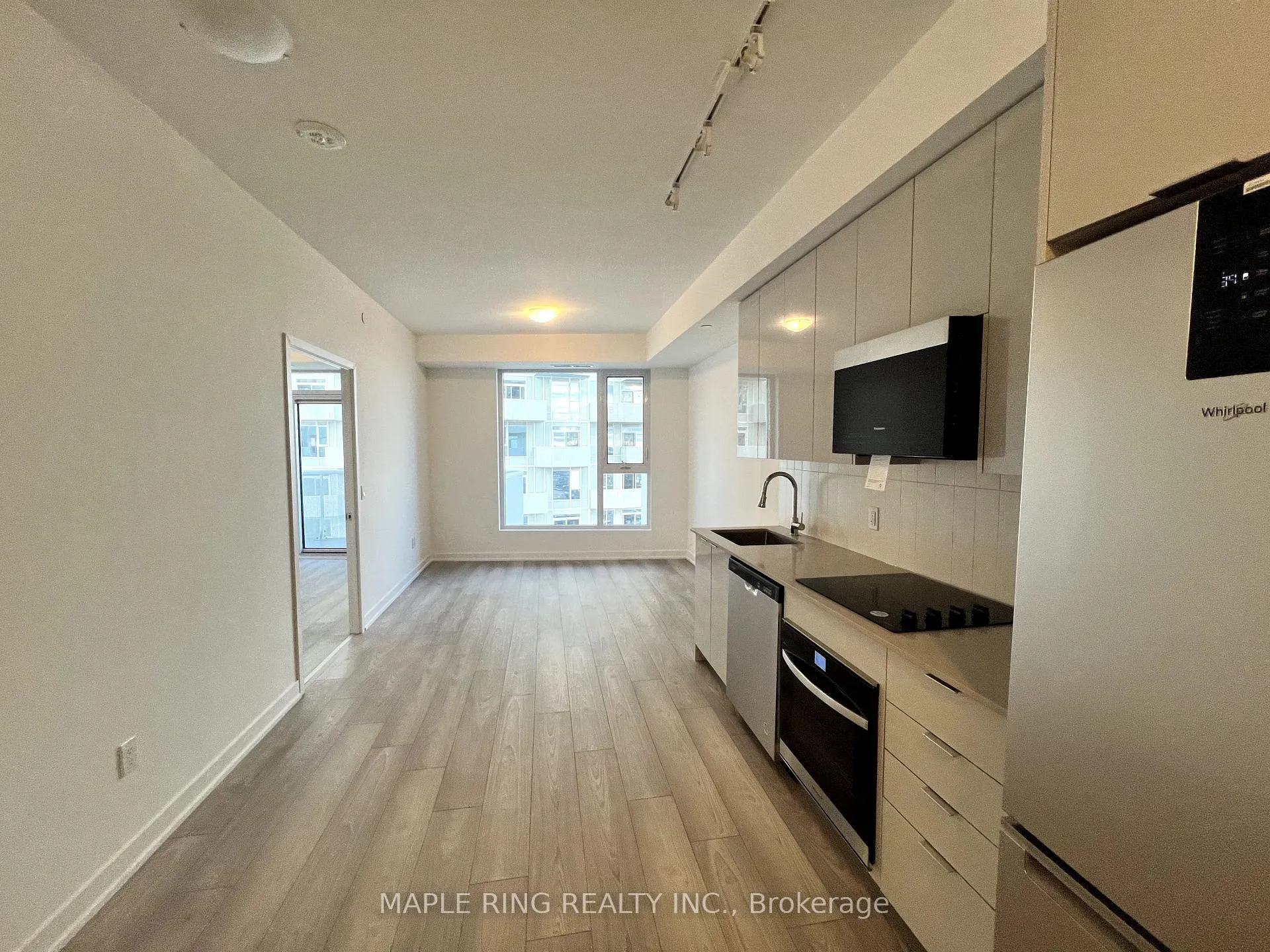 Photo 8 of Unit 2017, 10 Abeja Street, Vaughan, Concord — HOMEH