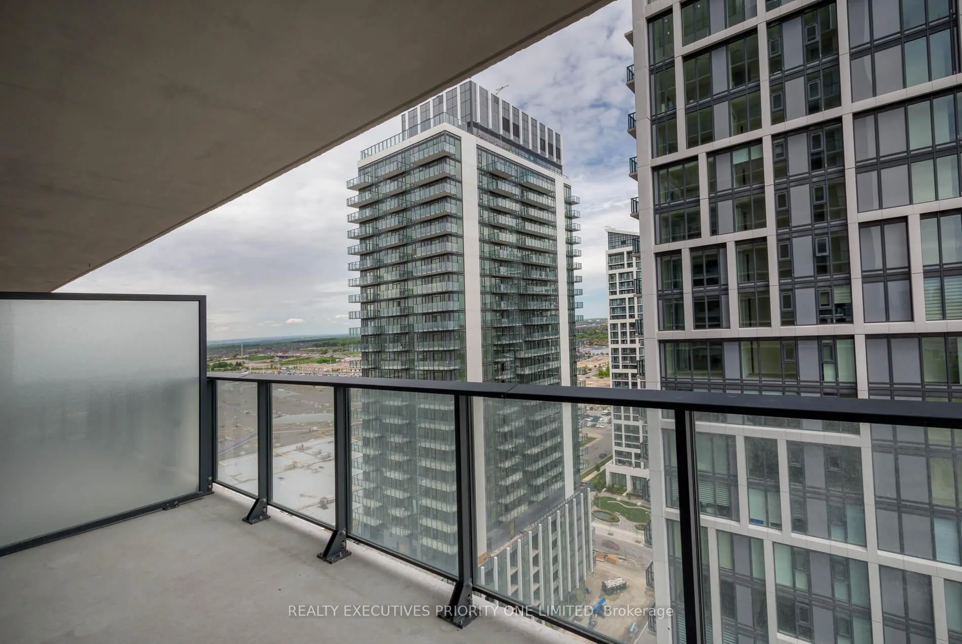 Photo 22 of Unit 2020, 8960 Jane Street, Vaughan, Vellore Village — HOMEH
