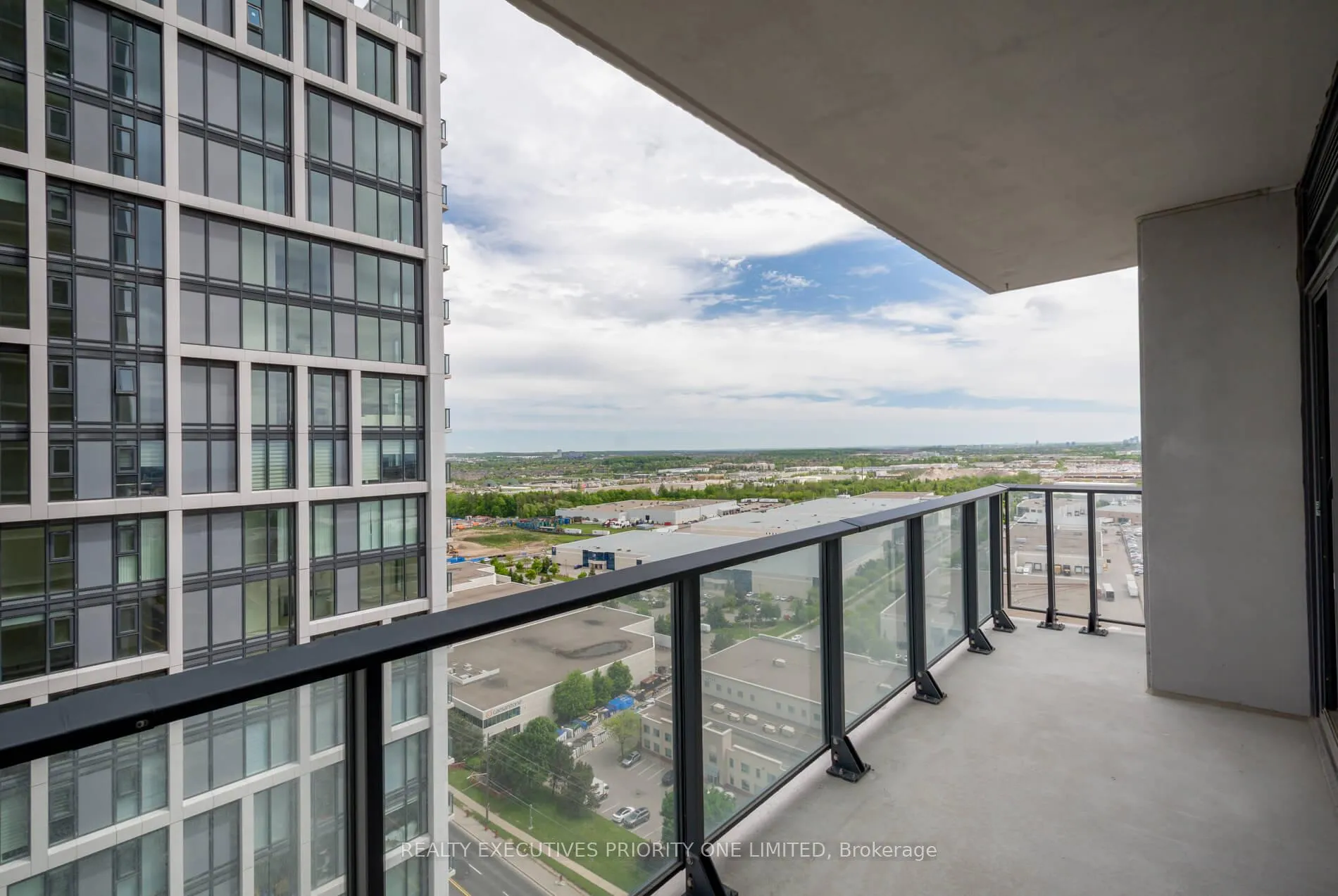 Photo 25 of Unit 2020, 8960 Jane Street, Vaughan, Vellore Village — HOMEH