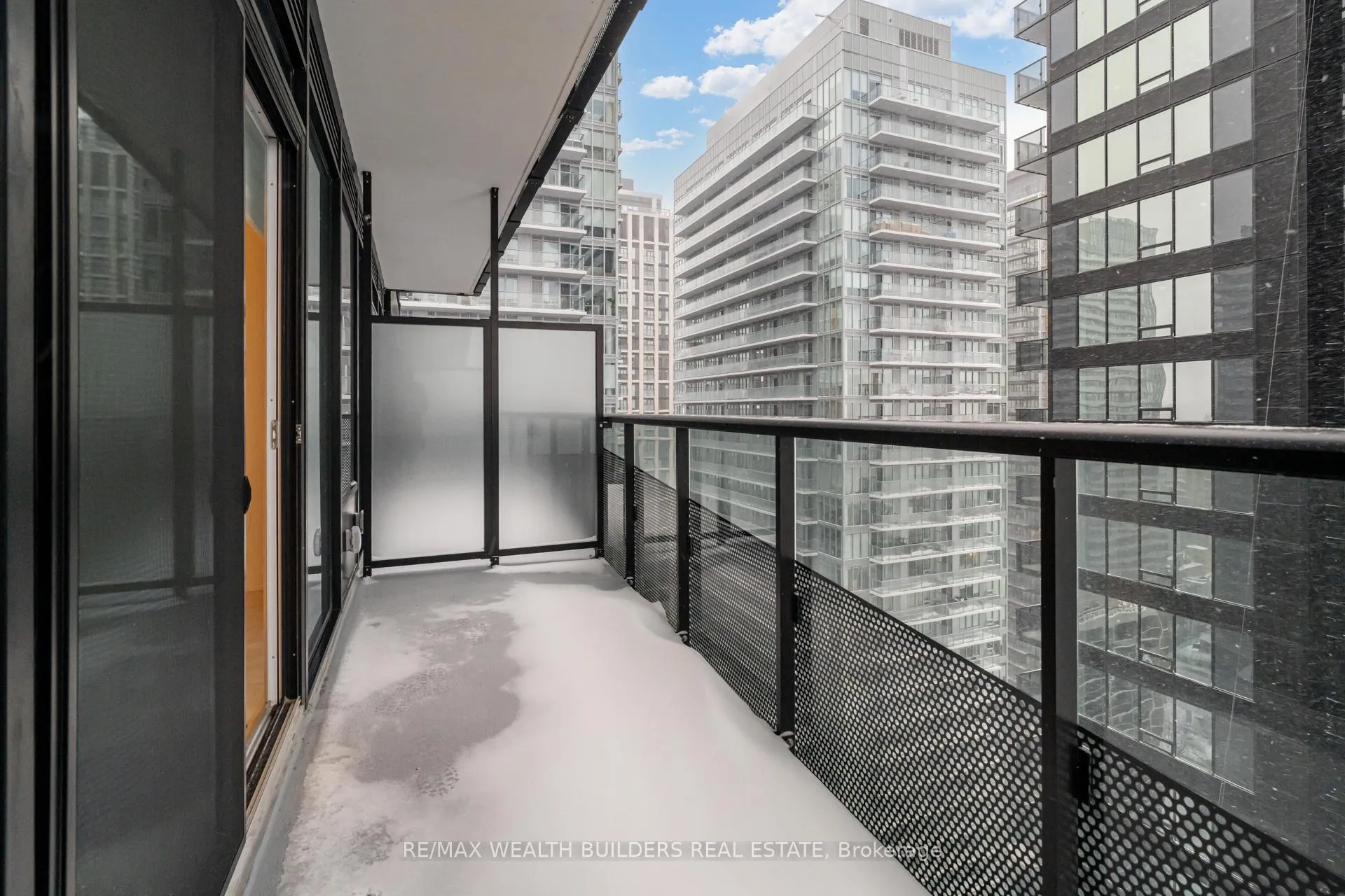 Photo 17 of Unit 2707, 127 Broadway Avenue, Toronto, Yonge-Eglinton — HOMEH