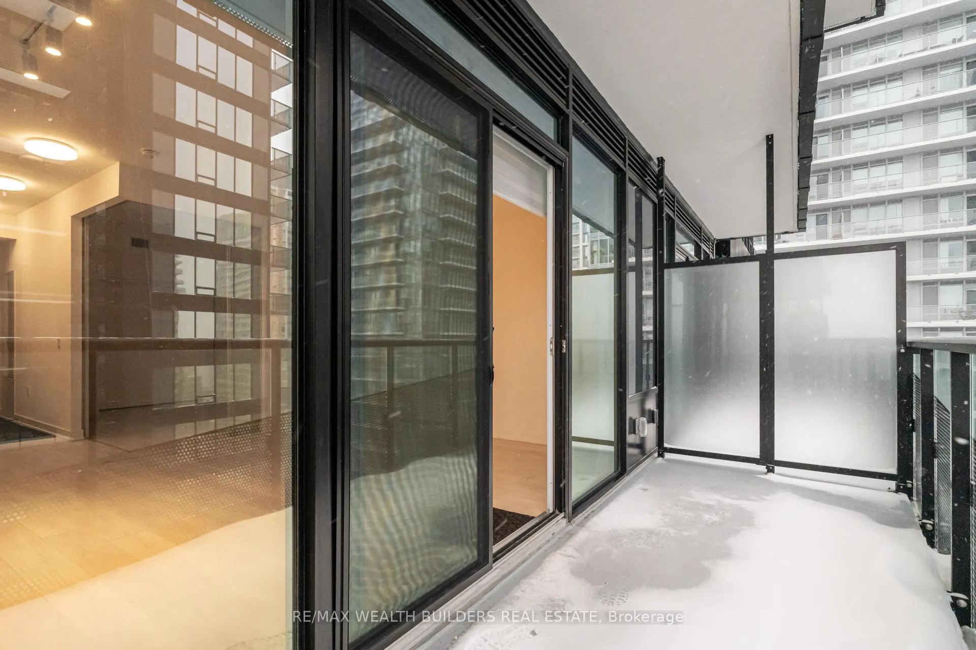 Photo 19 of Unit 2707, 127 Broadway Avenue, Toronto, Yonge-Eglinton — HOMEH