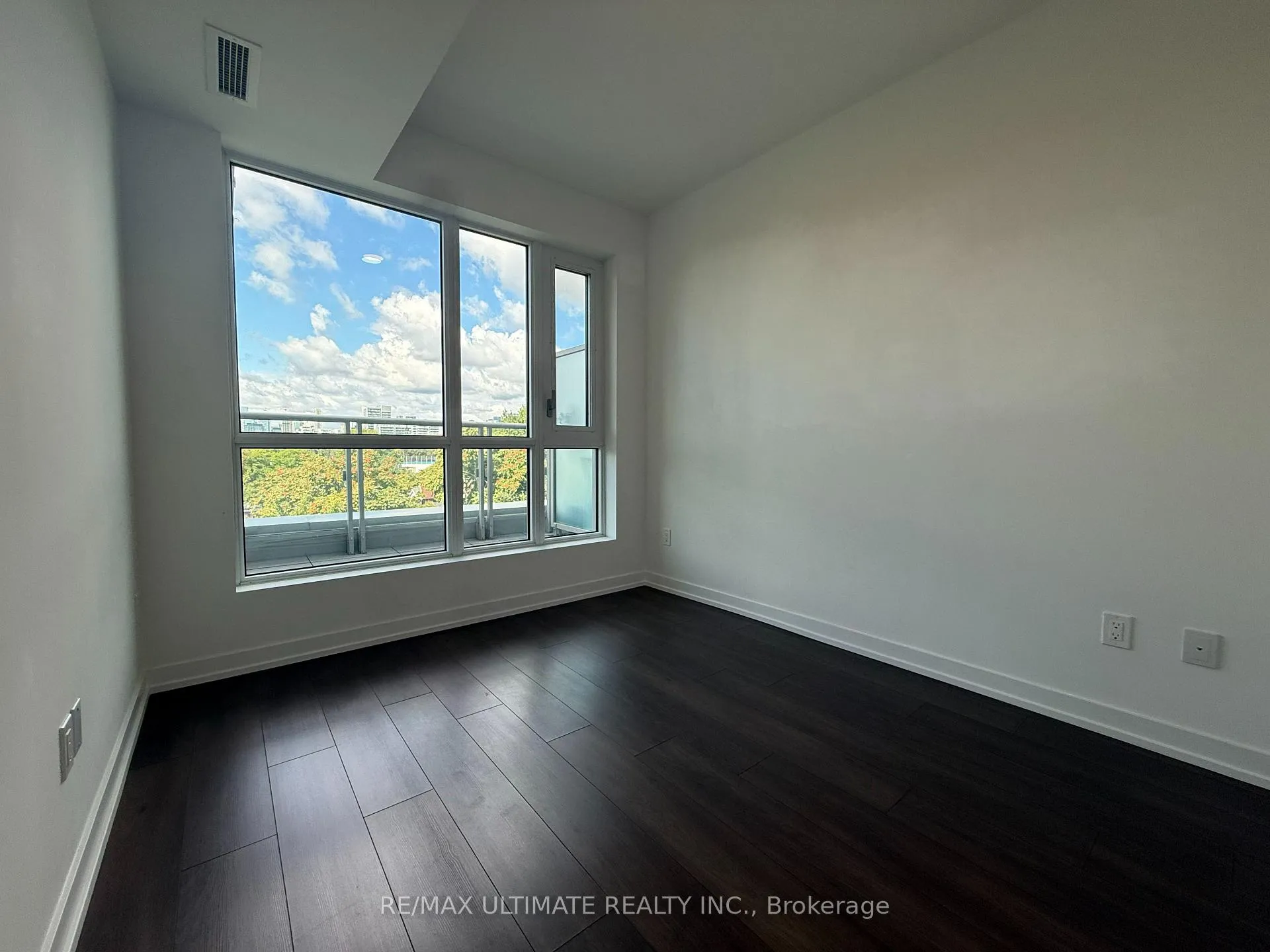 Photo 7 of Unit 605, 150 logan Avenue, Toronto, South Riverdale — HOMEH