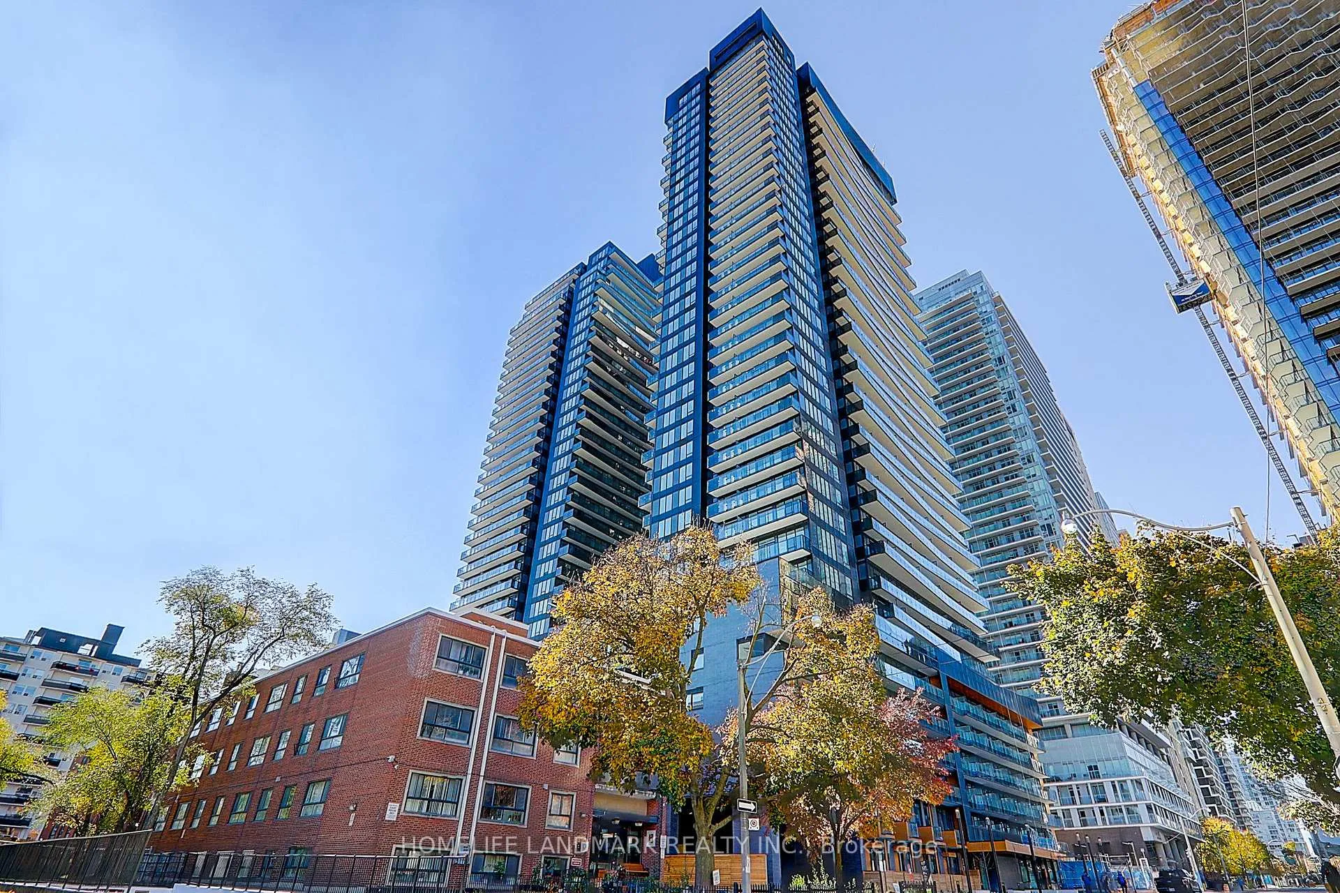 Photo 1 of Unit 3201, 117 Broadway Avenue, Toronto, Mount Pleasant West — HOMEH