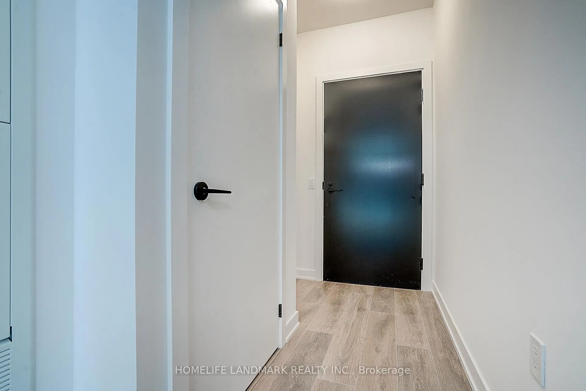 Photo 14 of Unit 3201, 117 Broadway Avenue, Toronto, Mount Pleasant West — HOMEH