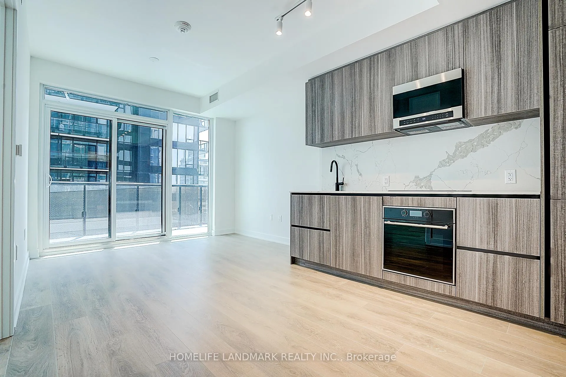 Photo 15 of Unit 3201, 117 Broadway Avenue, Toronto, Mount Pleasant West — HOMEH