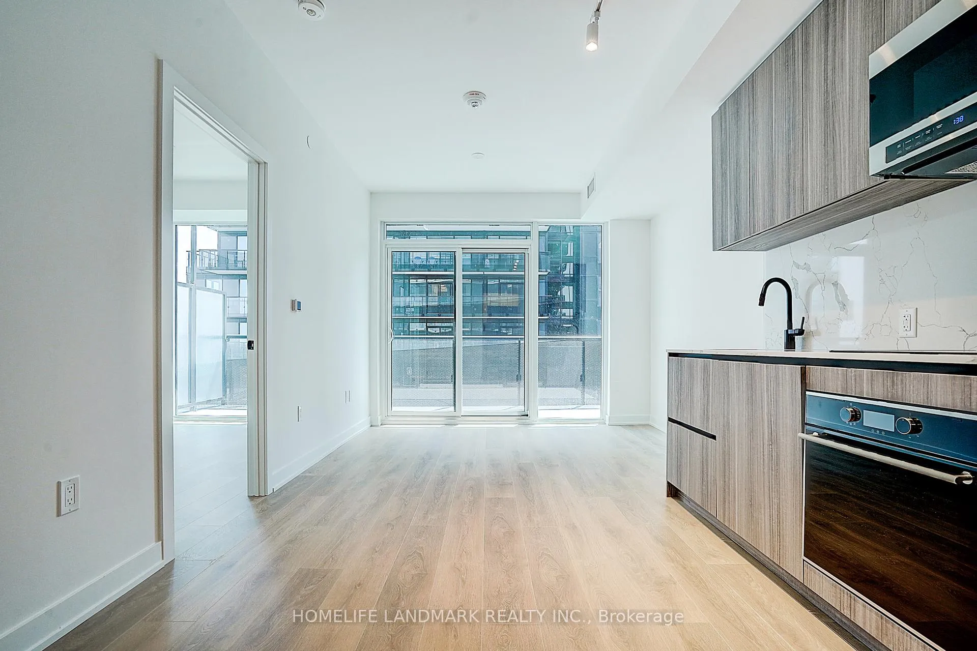 Photo 25 of Unit 3201, 117 Broadway Avenue, Toronto, Mount Pleasant West — HOMEH
