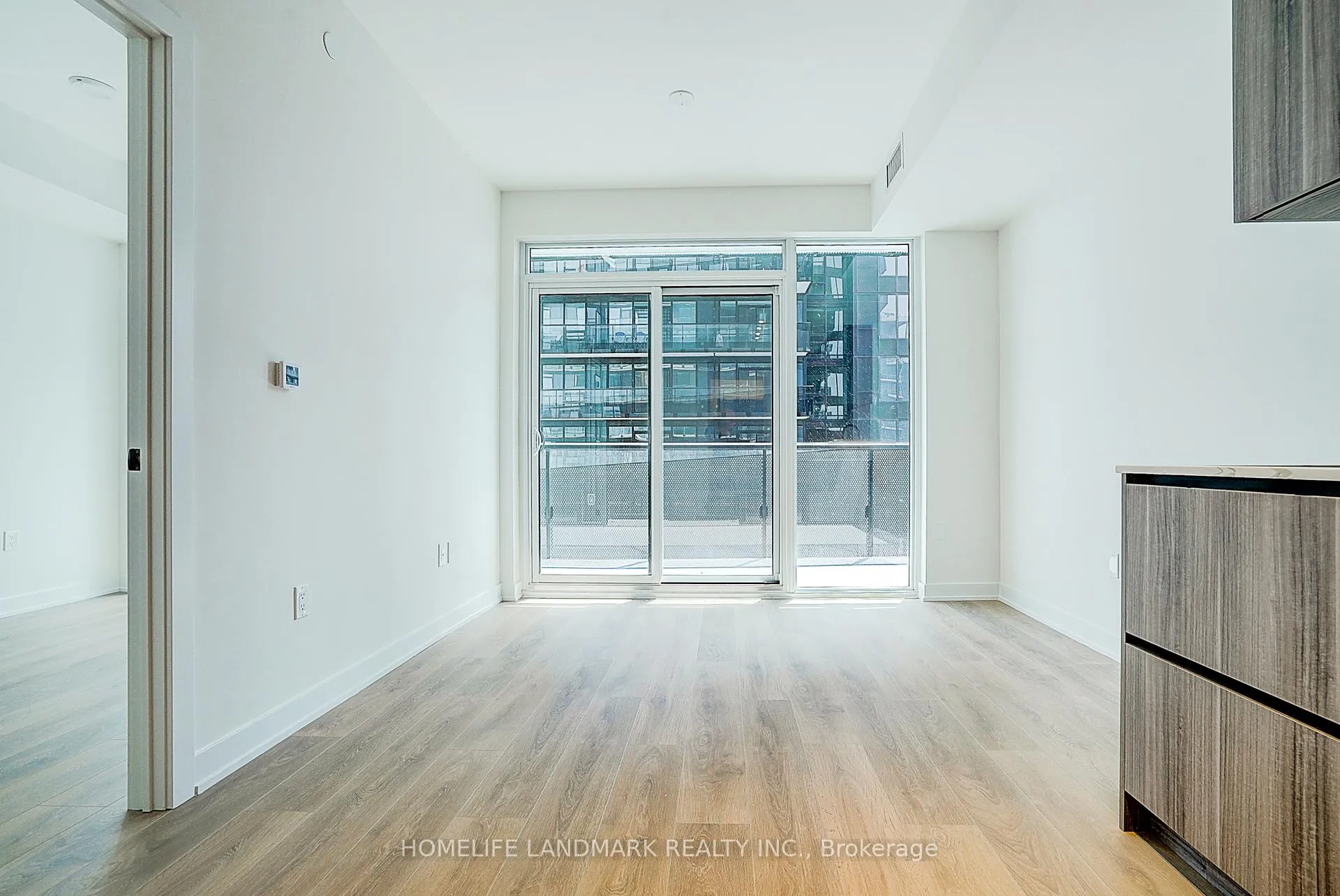 Photo 27 of Unit 3201, 117 Broadway Avenue, Toronto, Mount Pleasant West — HOMEH