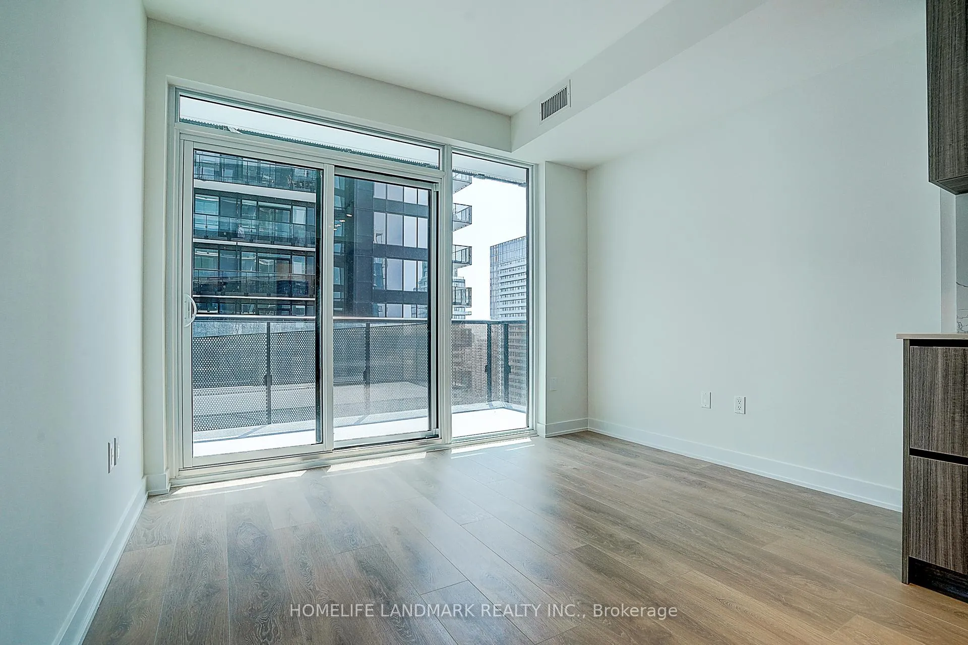 Photo 29 of Unit 3201, 117 Broadway Avenue, Toronto, Mount Pleasant West — HOMEH