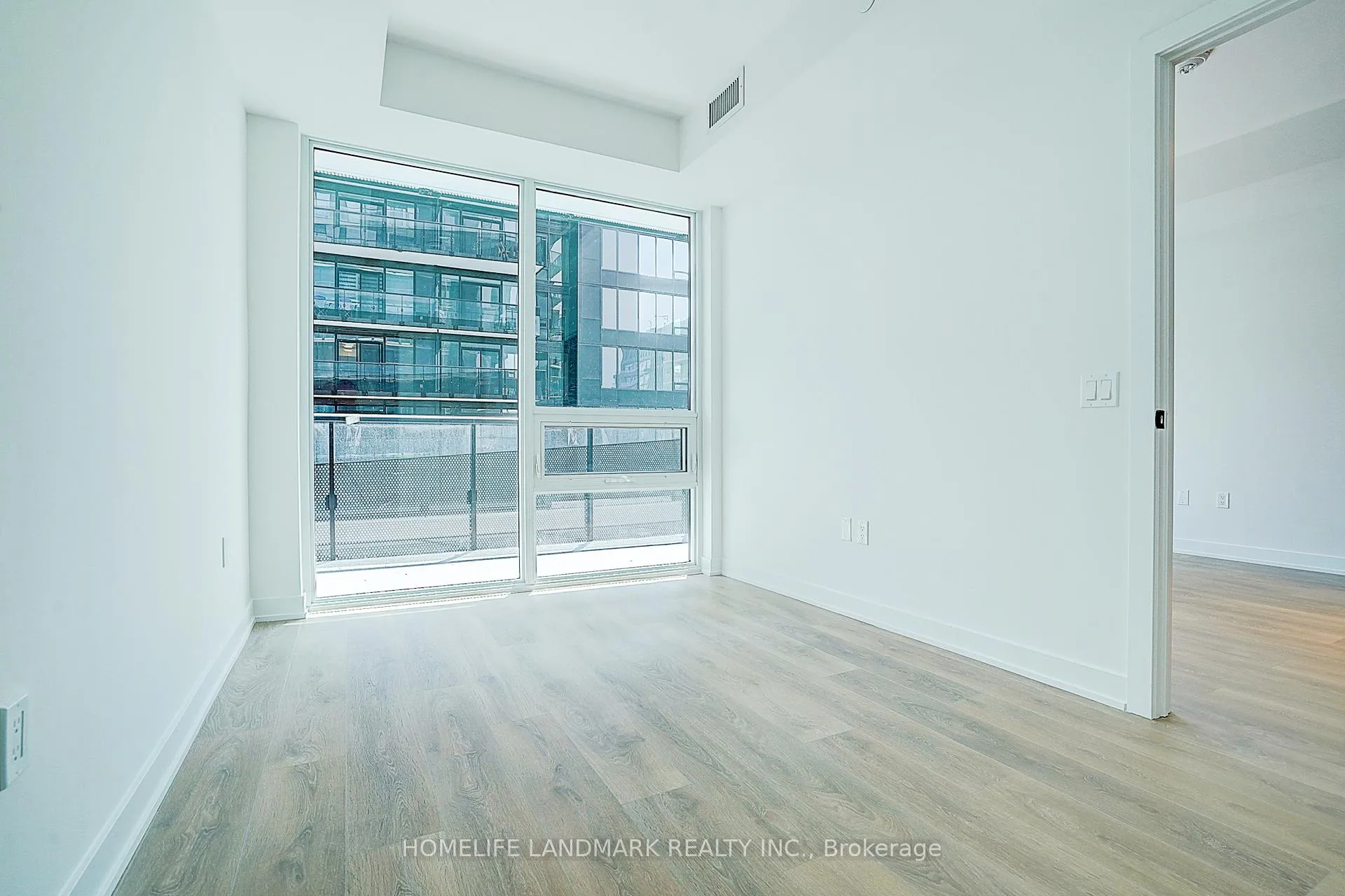 Photo 30 of Unit 3201, 117 Broadway Avenue, Toronto, Mount Pleasant West — HOMEH