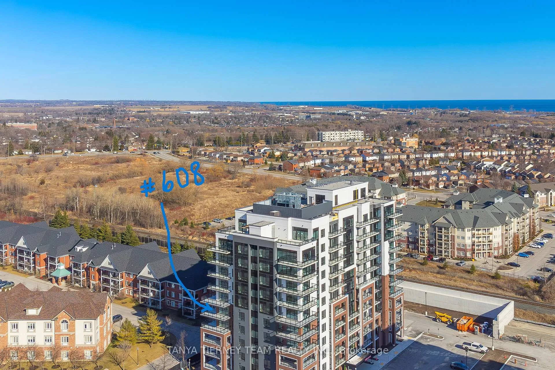 Photo 2 of Unit 608, 55 Clarington Boulevard, Clarington, Bowmanville — HOMEH
