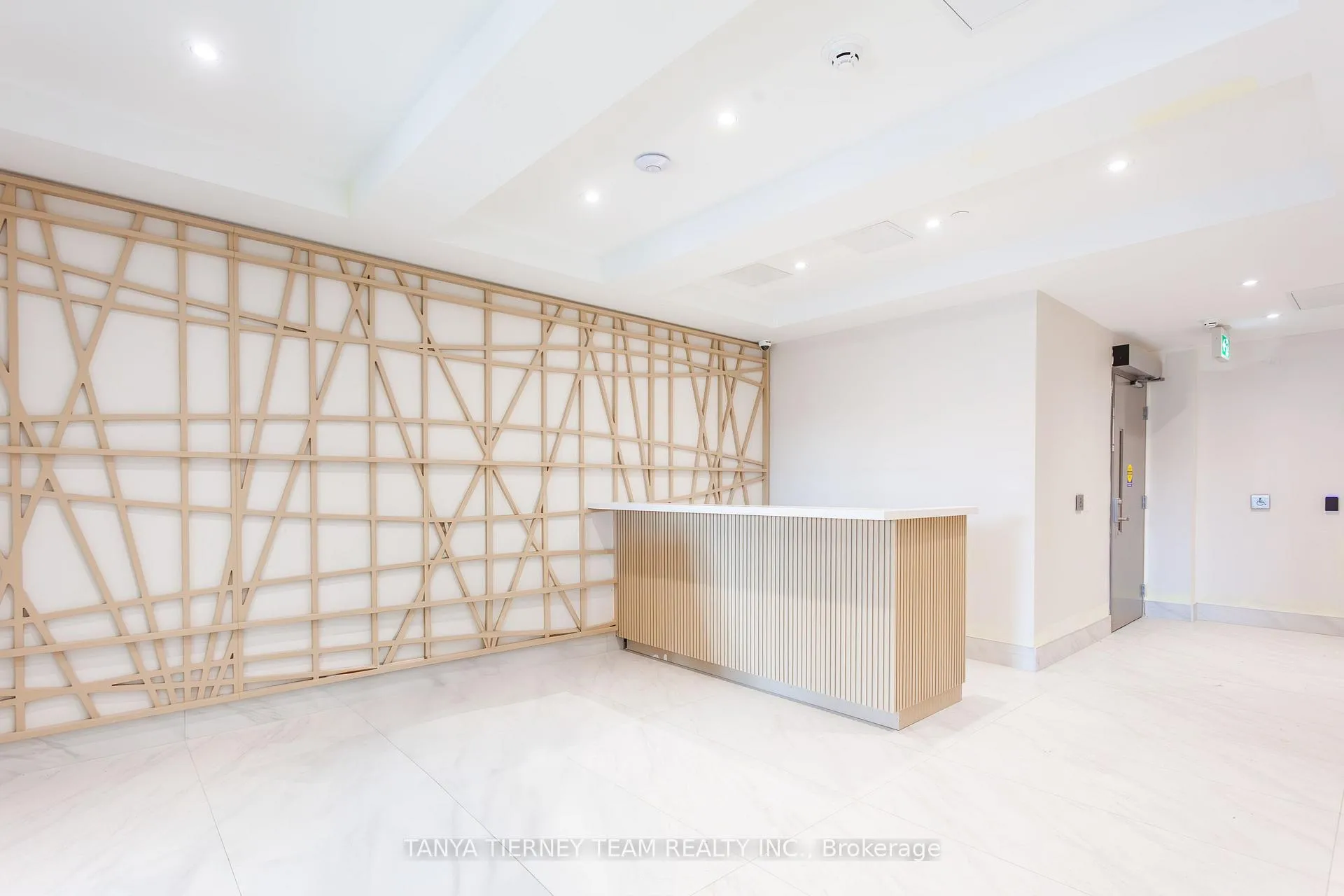 Photo 6 of Unit 608, 55 Clarington Boulevard, Clarington, Bowmanville — HOMEH