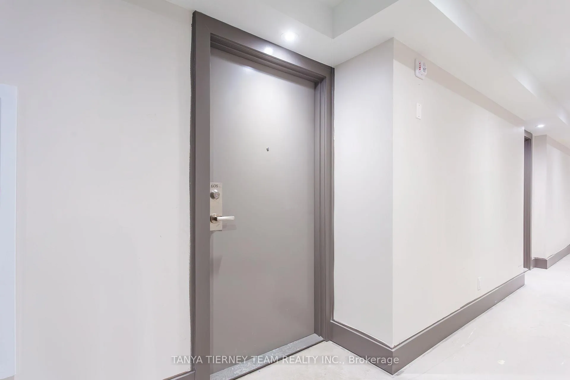 Photo 8 of Unit 608, 55 Clarington Boulevard, Clarington, Bowmanville — HOMEH