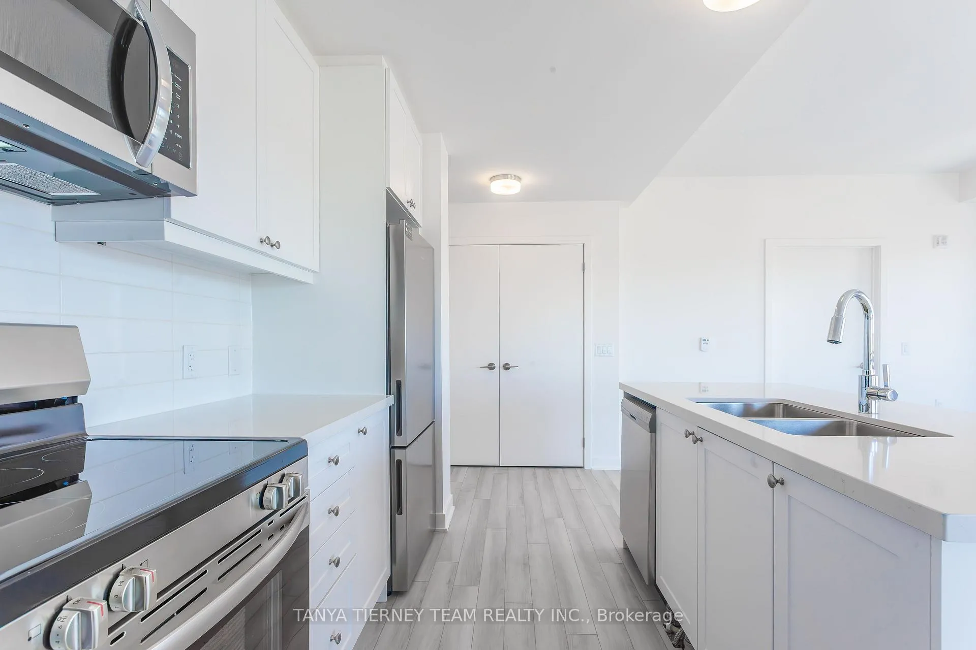 Photo 24 of Unit 608, 55 Clarington Boulevard, Clarington, Bowmanville — HOMEH