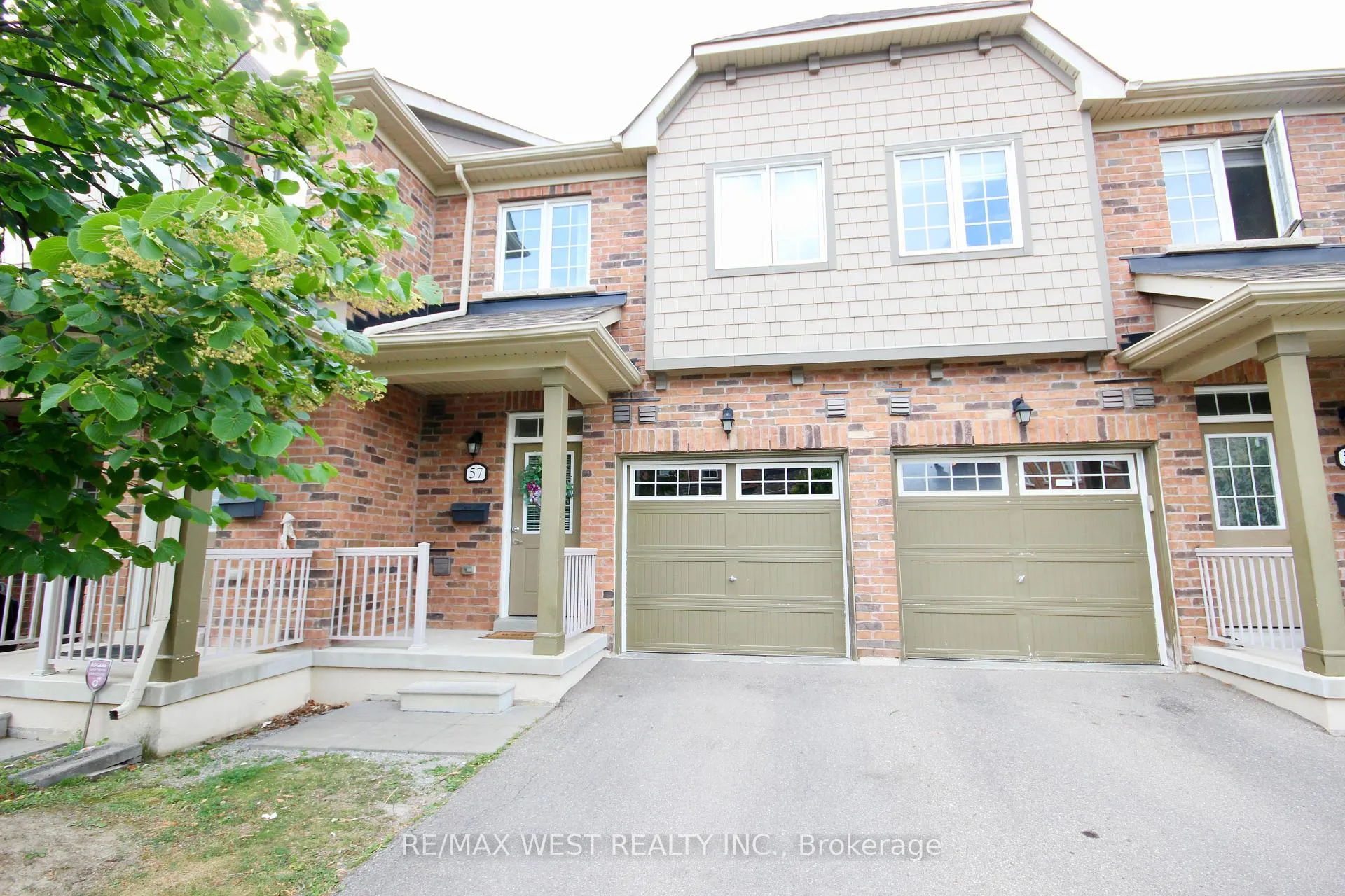 Front of 57 Utopia Way