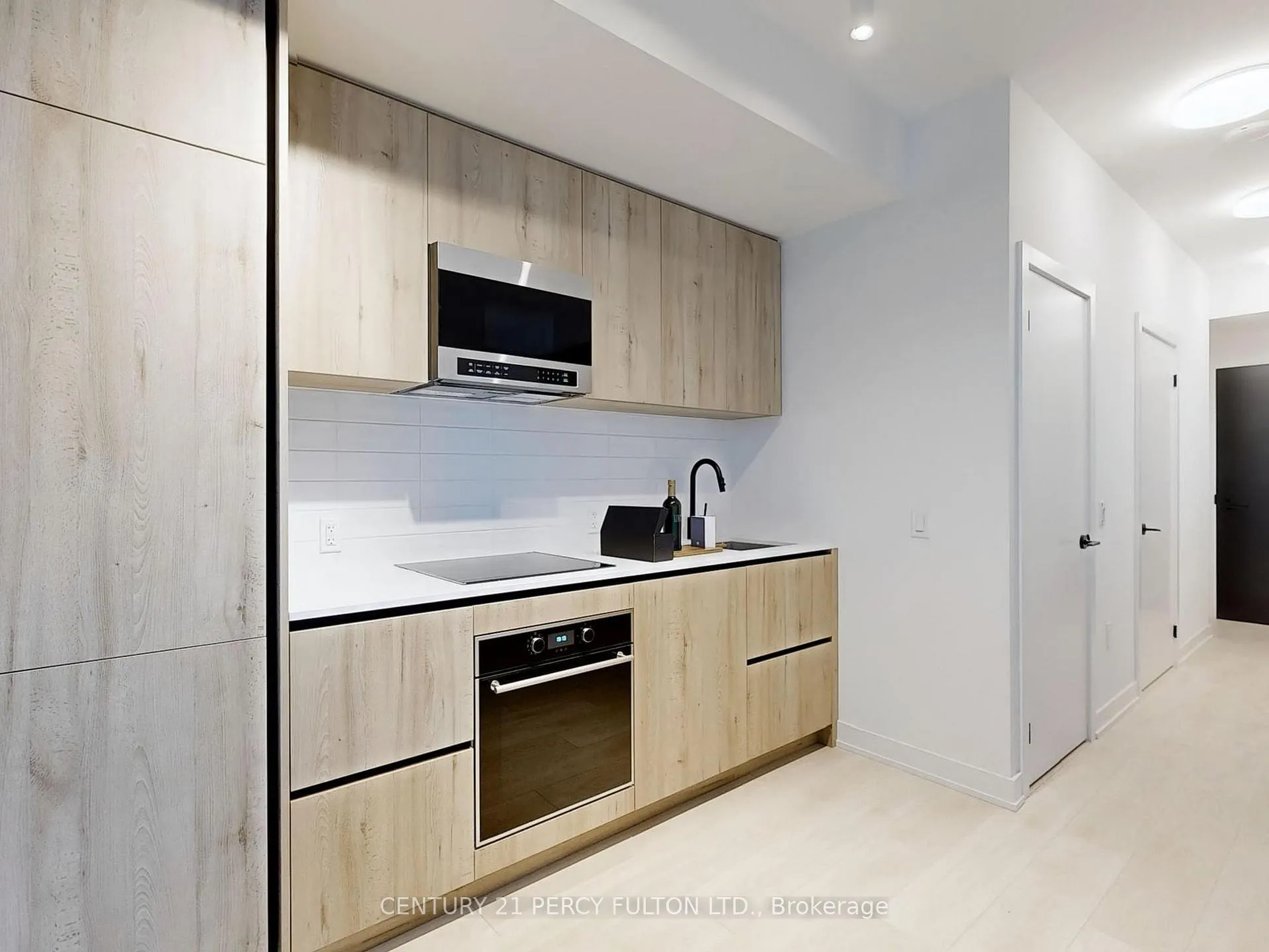 Photo 14 of Unit 1507, 127 Broadway Avenue, Toronto, Mount Pleasant West — HOMEH