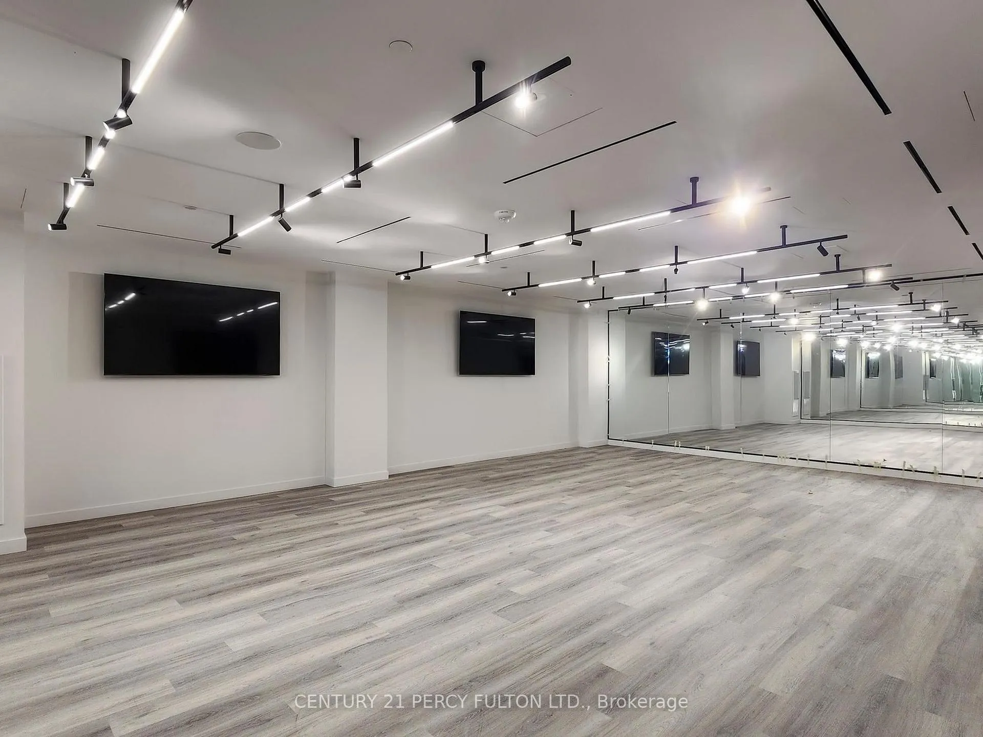 Photo 23 of Unit 1507, 127 Broadway Avenue, Toronto, Mount Pleasant West — HOMEH