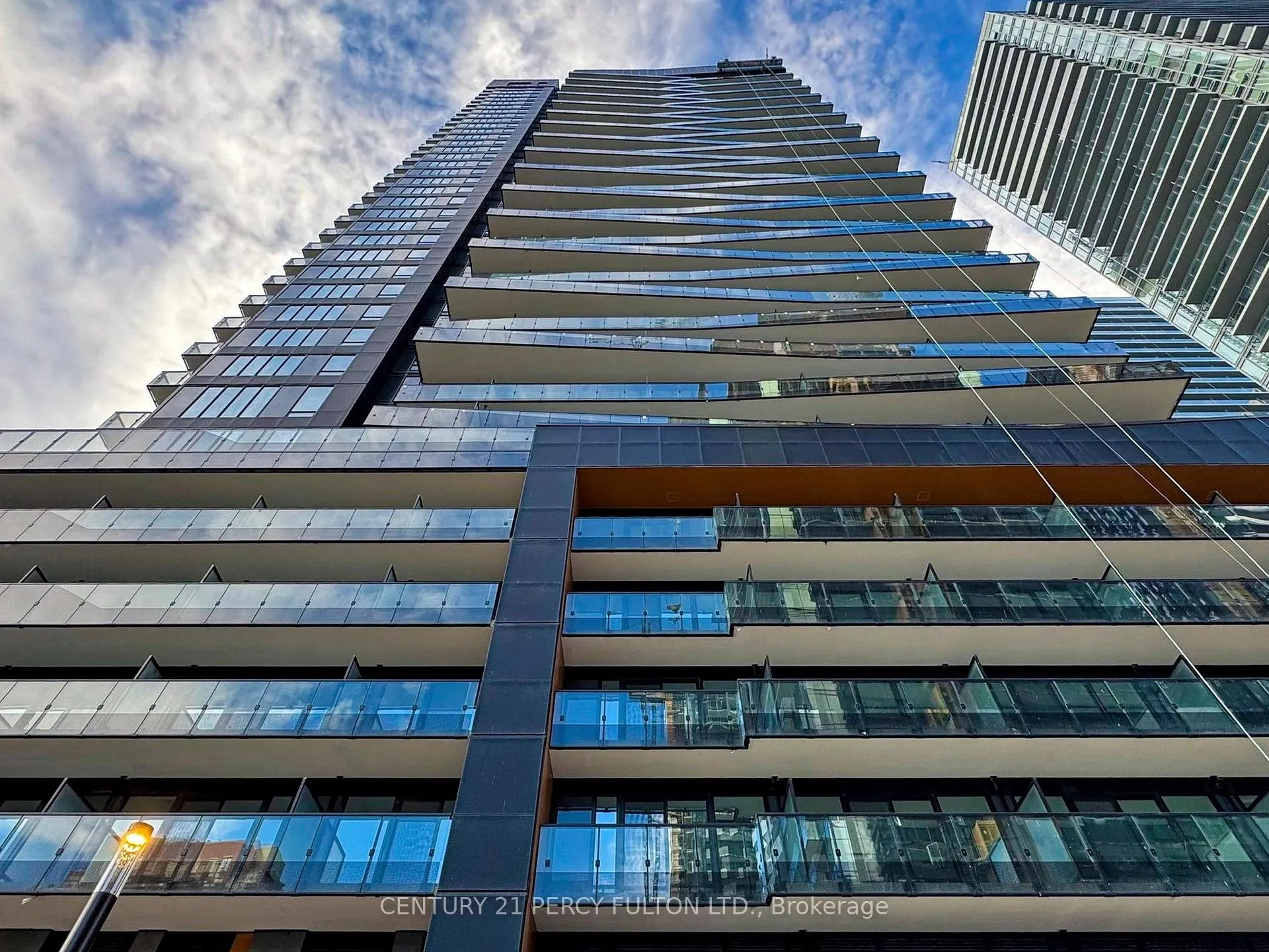 Photo 36 of Unit 1507, 127 Broadway Avenue, Toronto, Mount Pleasant West — HOMEH