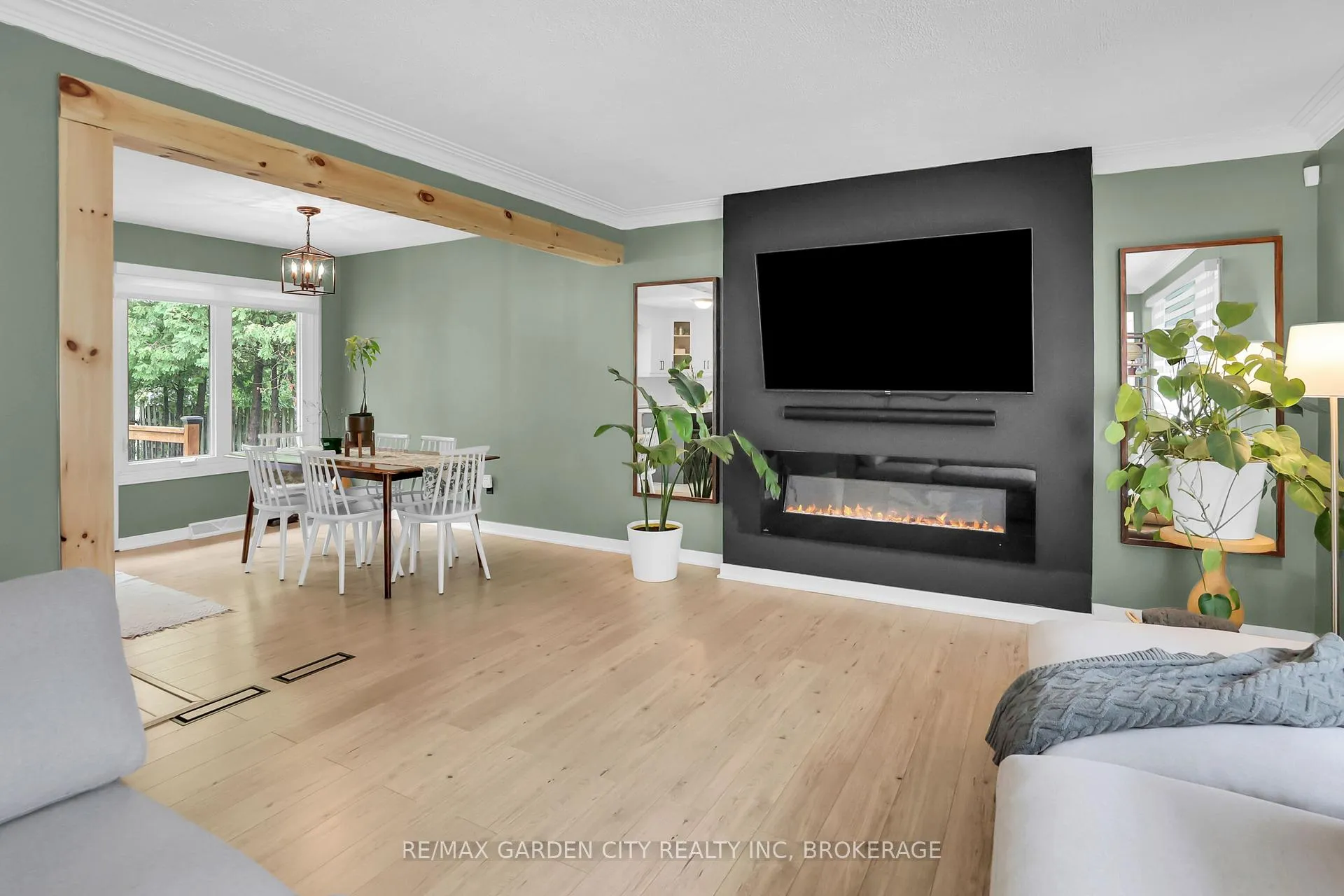 Photo 6 of Unit Unit #1 (main), 18 Wakil Drive, St. Catharines, Glendale/Glenridge — HOMEH