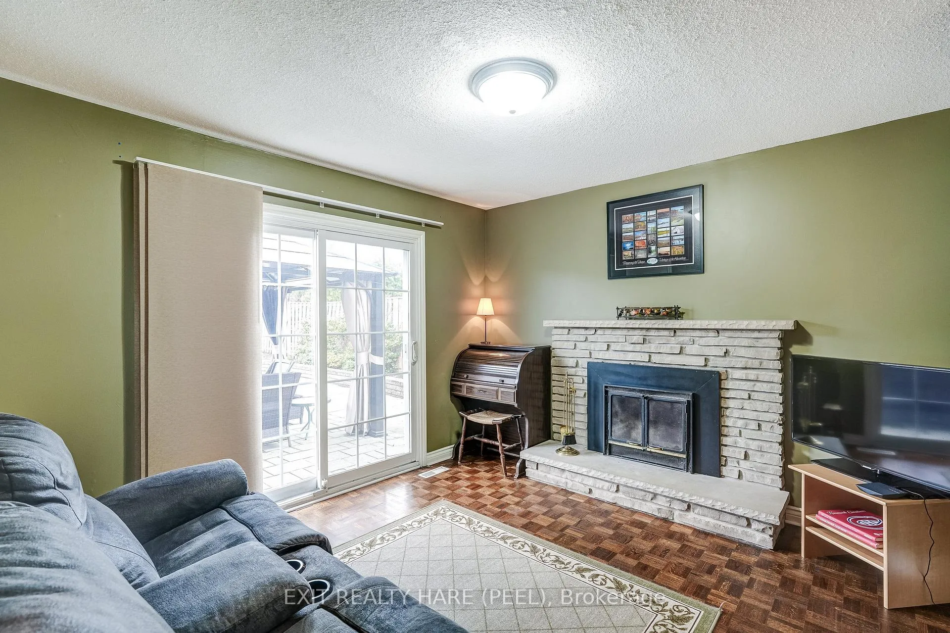 Photo 25 of 29 Trotters Lane, Brampton, Brampton South — HOMEH