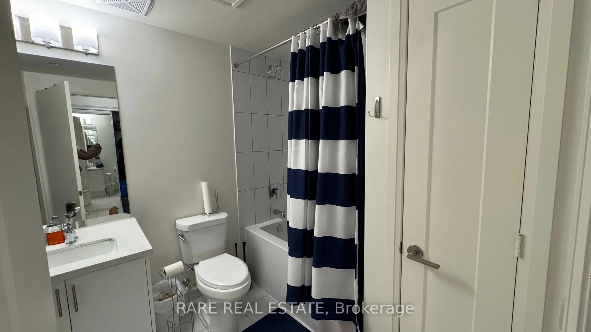 Photo 7 of Unit 1223, 9000 Jane Street, Vaughan, Concord — HOMEH