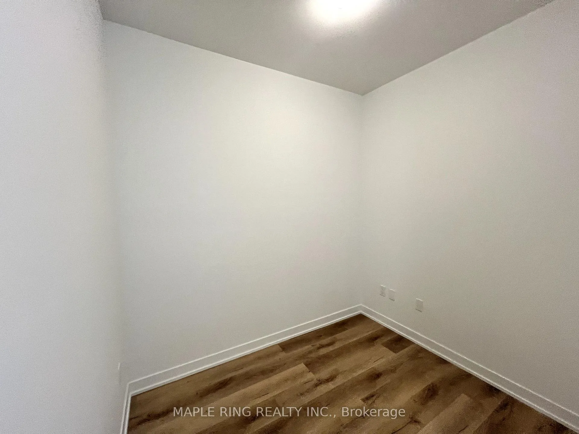 Photo 8 of Unit 710, 474 Caldari Road, Vaughan, Concord — HOMEH