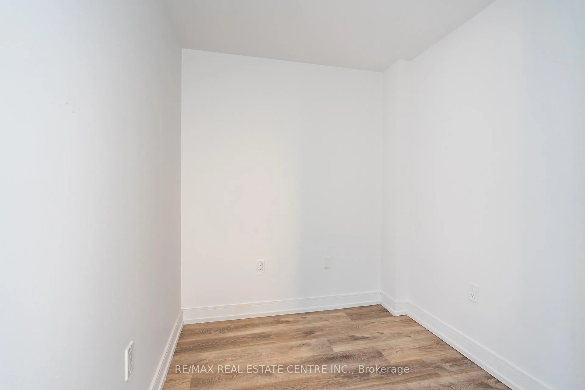 Photo 4 of Unit 926, 1 Jarvis Street, Hamilton, Beasley — HOMEH