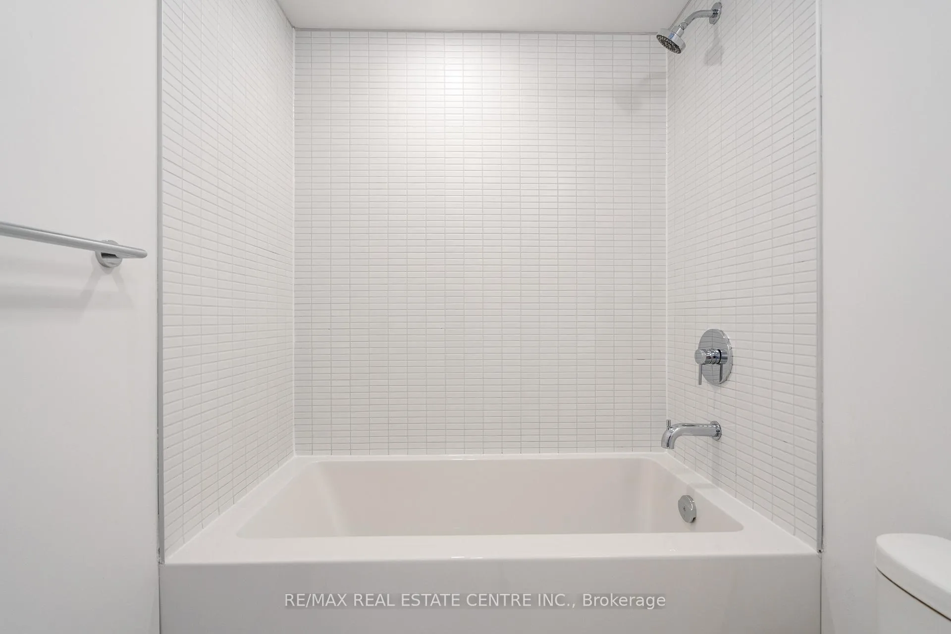 Photo 15 of Unit 926, 1 Jarvis Street, Hamilton, Beasley — HOMEH
