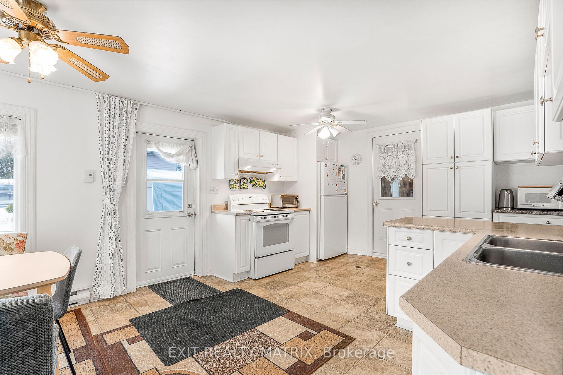 Photo 6 of 946 King Street, Champlain, L'Orignal — HOMEH