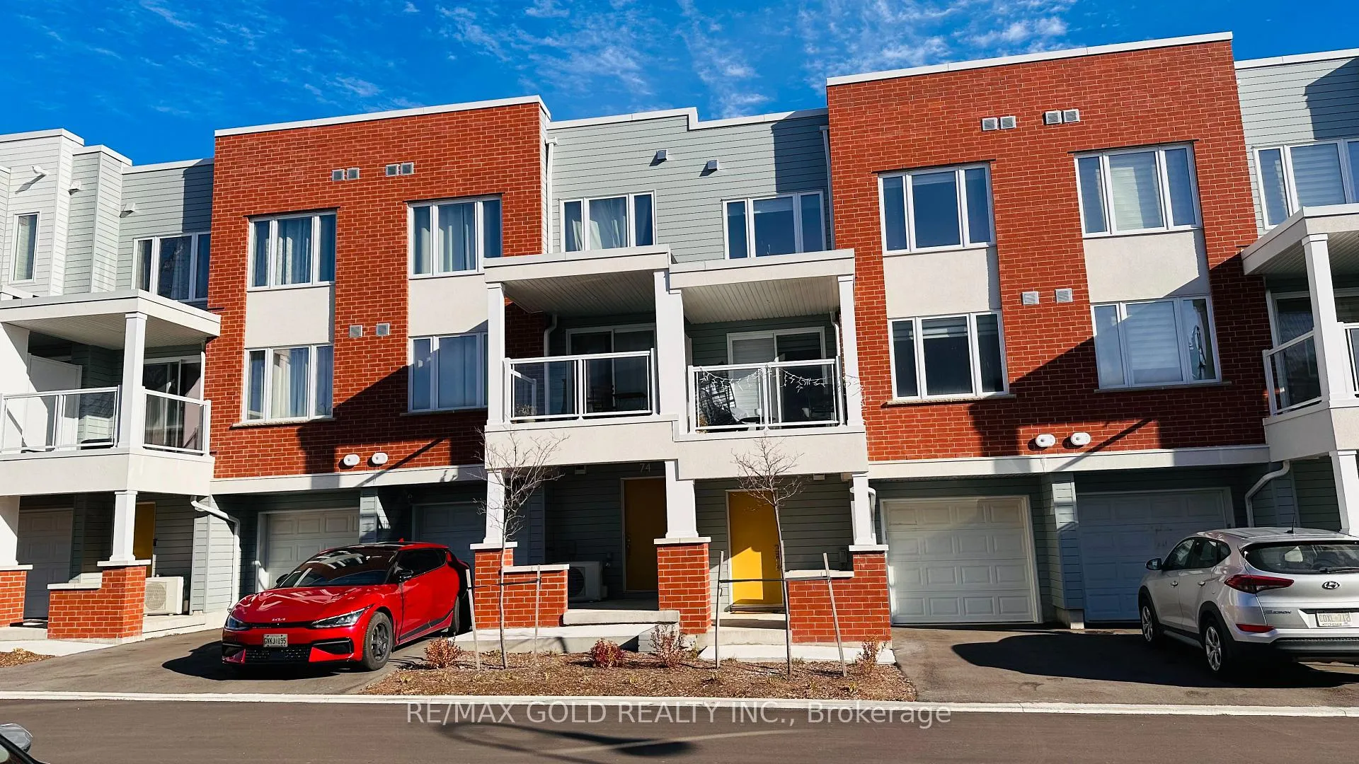 Photo 1 of 76 Progress Crescent, Kitchener — HOMEH