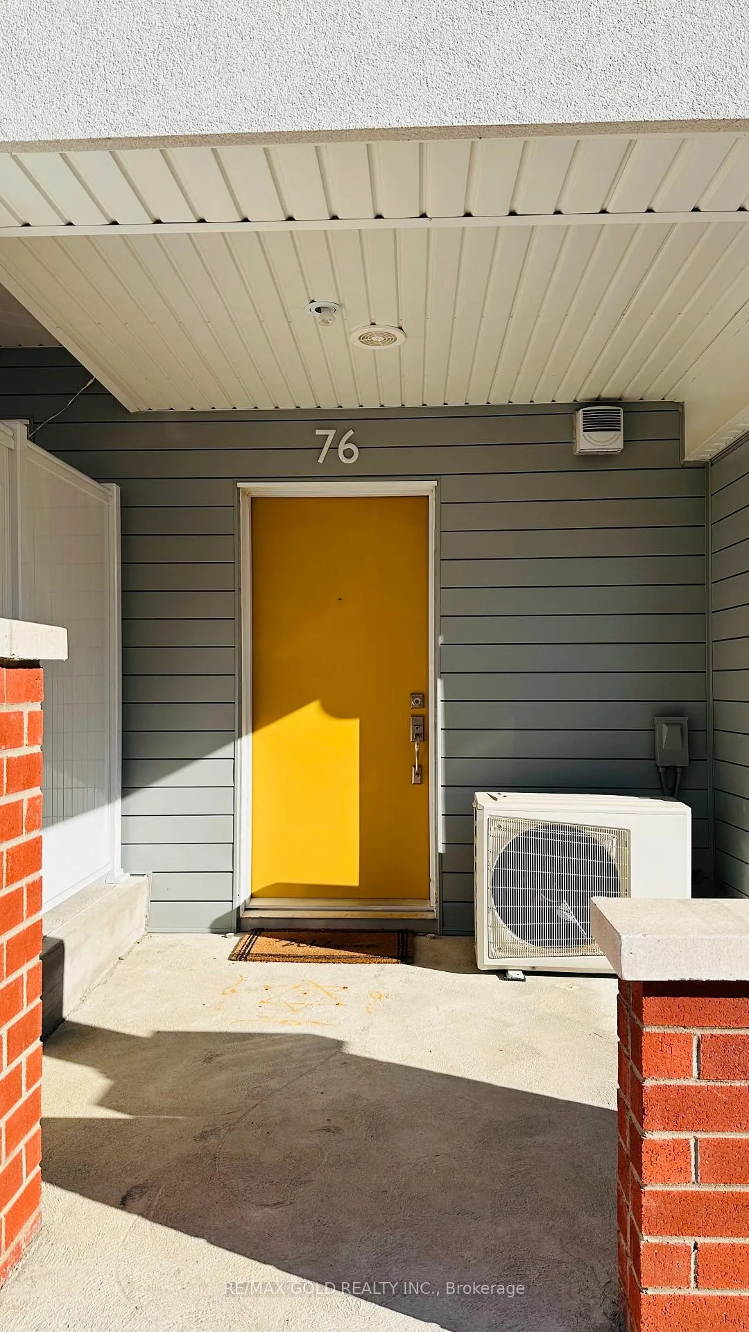 Photo 2 of 76 Progress Crescent, Kitchener — HOMEH