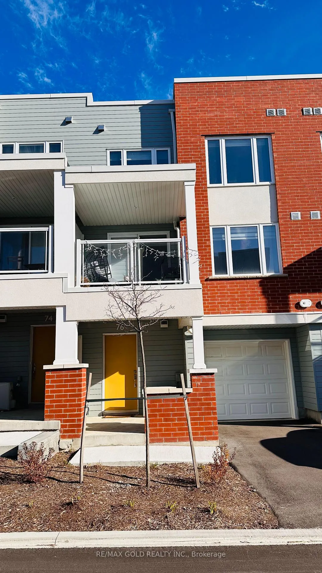 Photo 4 of 76 Progress Crescent, Kitchener — HOMEH