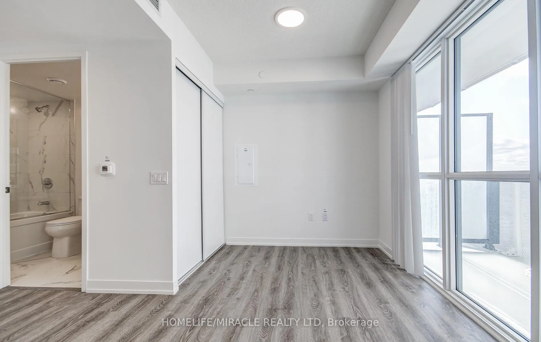 Photo 18 of Unit 4312, 195 Commerce Street, Vaughan, Vaughan Corporate Centre — HOMEH