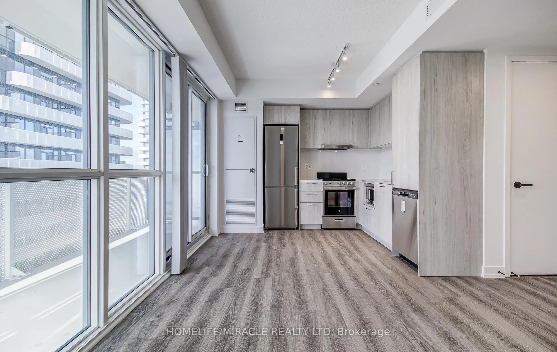 Photo 21 of Unit 4312, 195 Commerce Street, Vaughan, Vaughan Corporate Centre — HOMEH