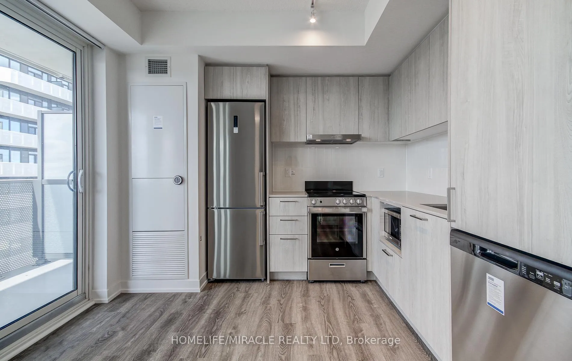 Photo 26 of Unit 4312, 195 Commerce Street, Vaughan, Vaughan Corporate Centre — HOMEH