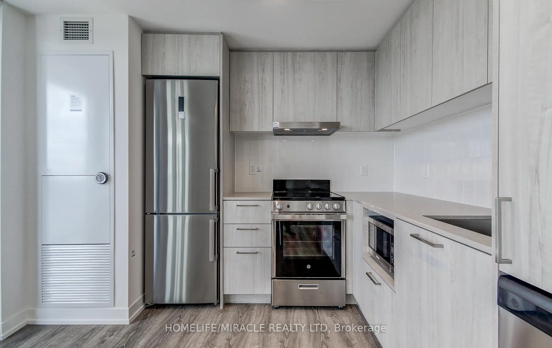 Photo 27 of Unit 4312, 195 Commerce Street, Vaughan, Vaughan Corporate Centre — HOMEH