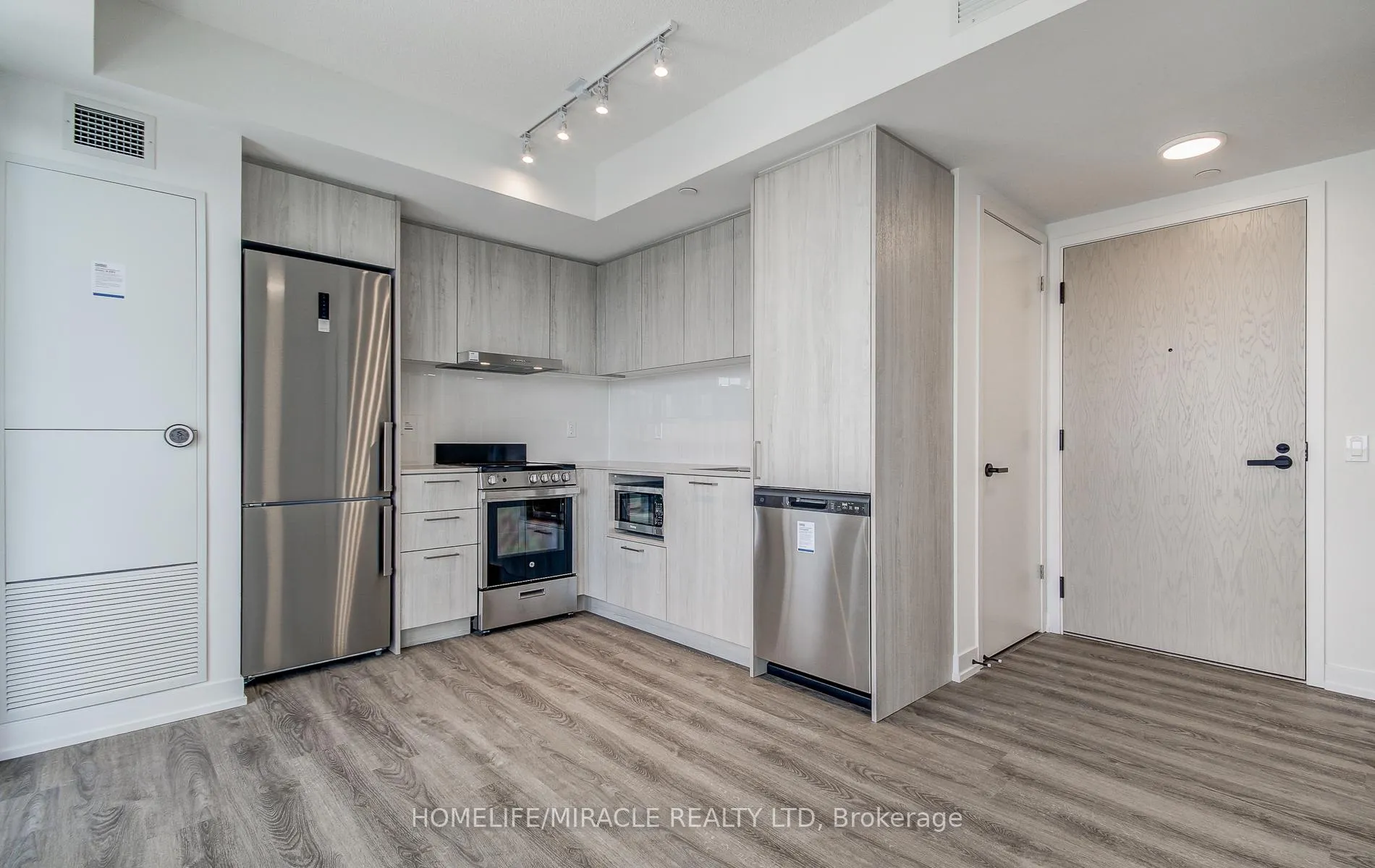 Photo 28 of Unit 4312, 195 Commerce Street, Vaughan, Vaughan Corporate Centre — HOMEH