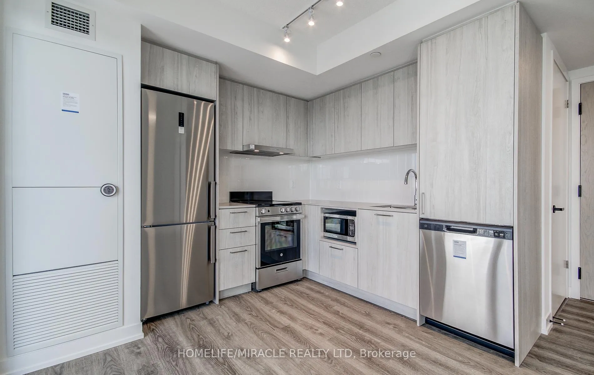 Photo 29 of Unit 4312, 195 Commerce Street, Vaughan, Vaughan Corporate Centre — HOMEH