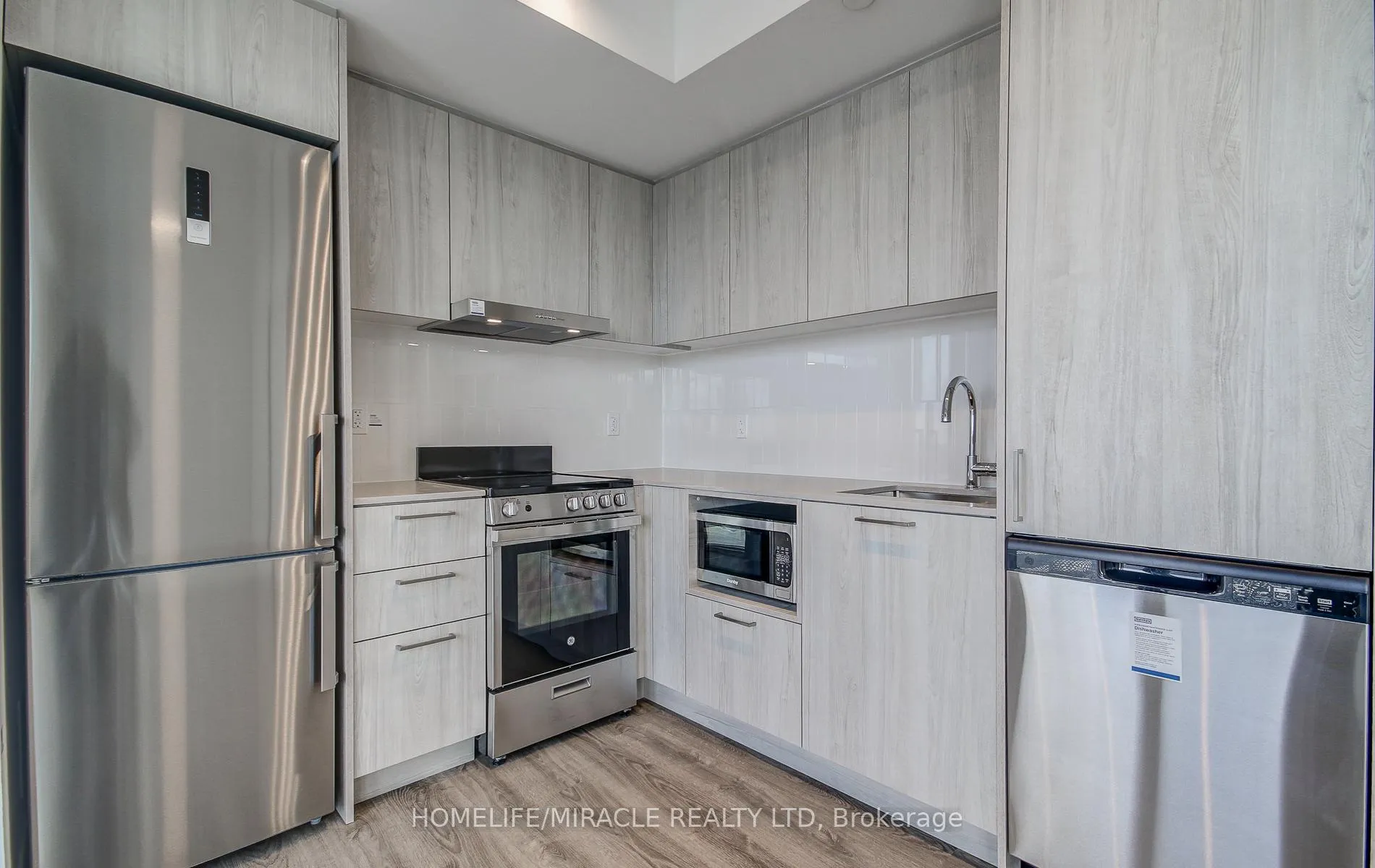 Photo 31 of Unit 4312, 195 Commerce Street, Vaughan, Vaughan Corporate Centre — HOMEH