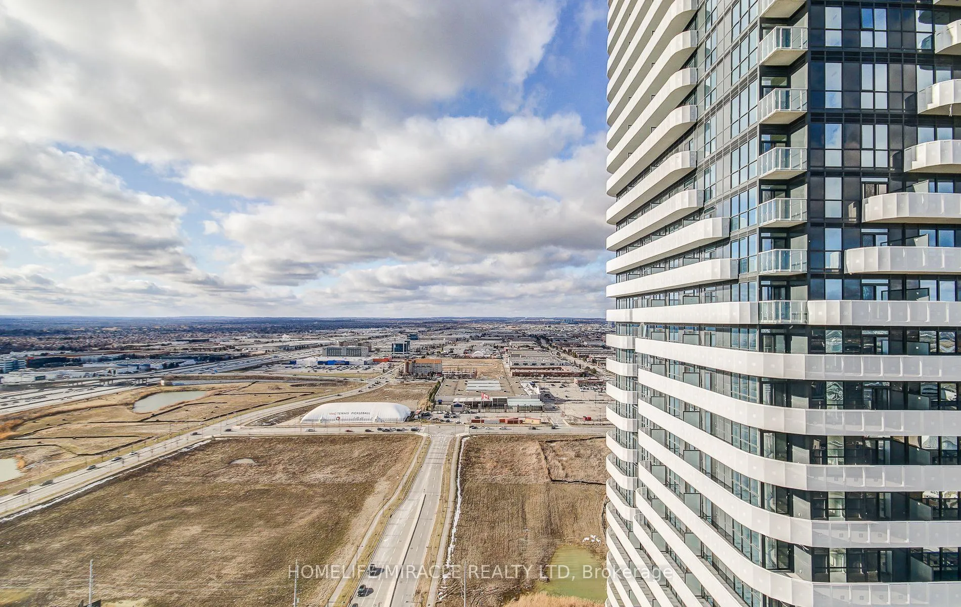 Photo 38 of Unit 4312, 195 Commerce Street, Vaughan, Vaughan Corporate Centre — HOMEH