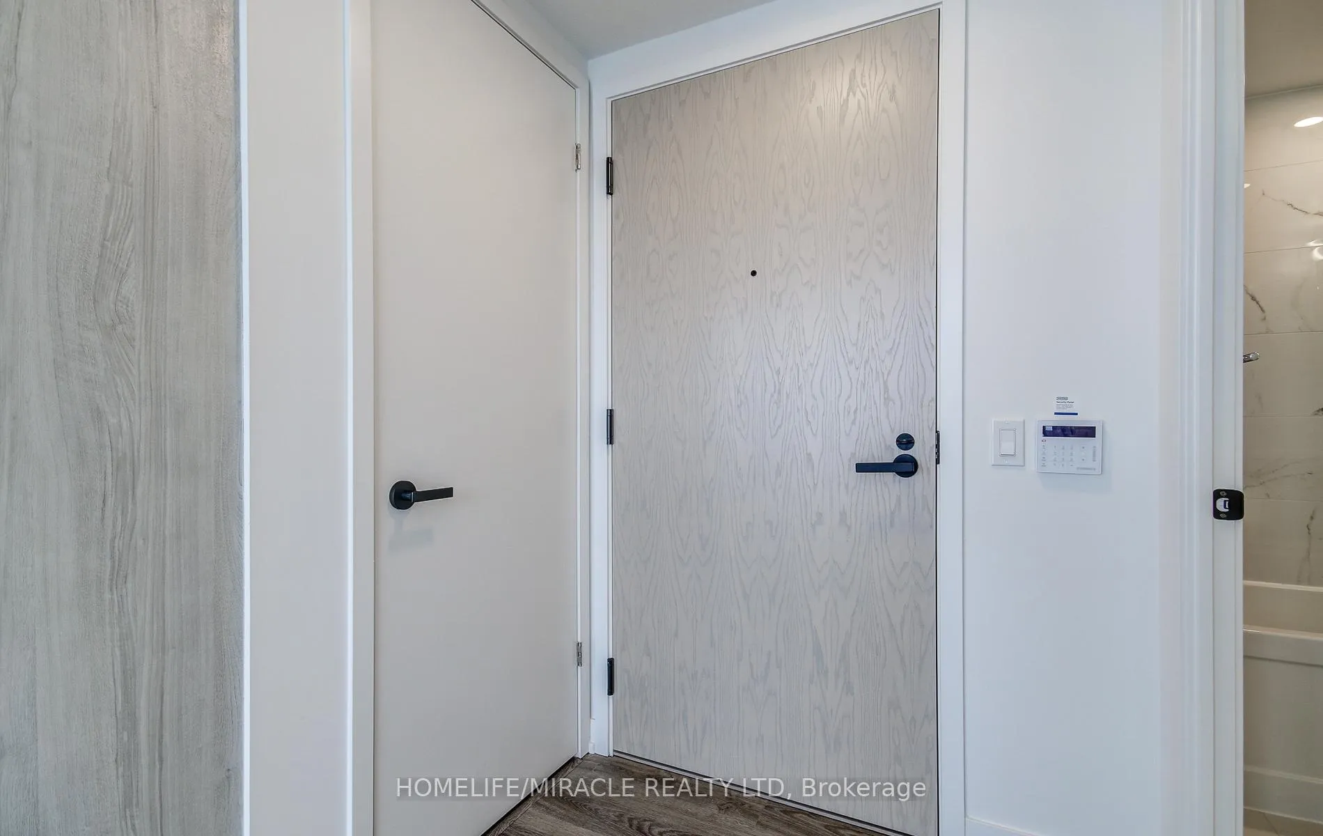 Photo 46 of Unit 4312, 195 Commerce Street, Vaughan, Vaughan Corporate Centre — HOMEH