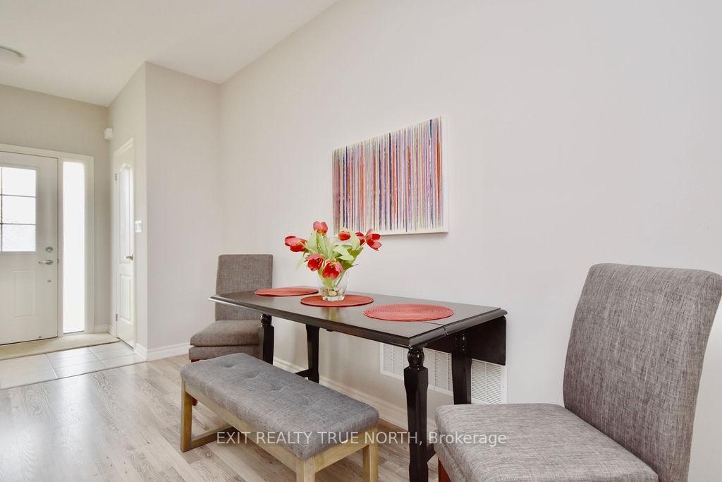 Photo 5 of 226 Springfield Crescent, Clearview, Stayner — HOMEH