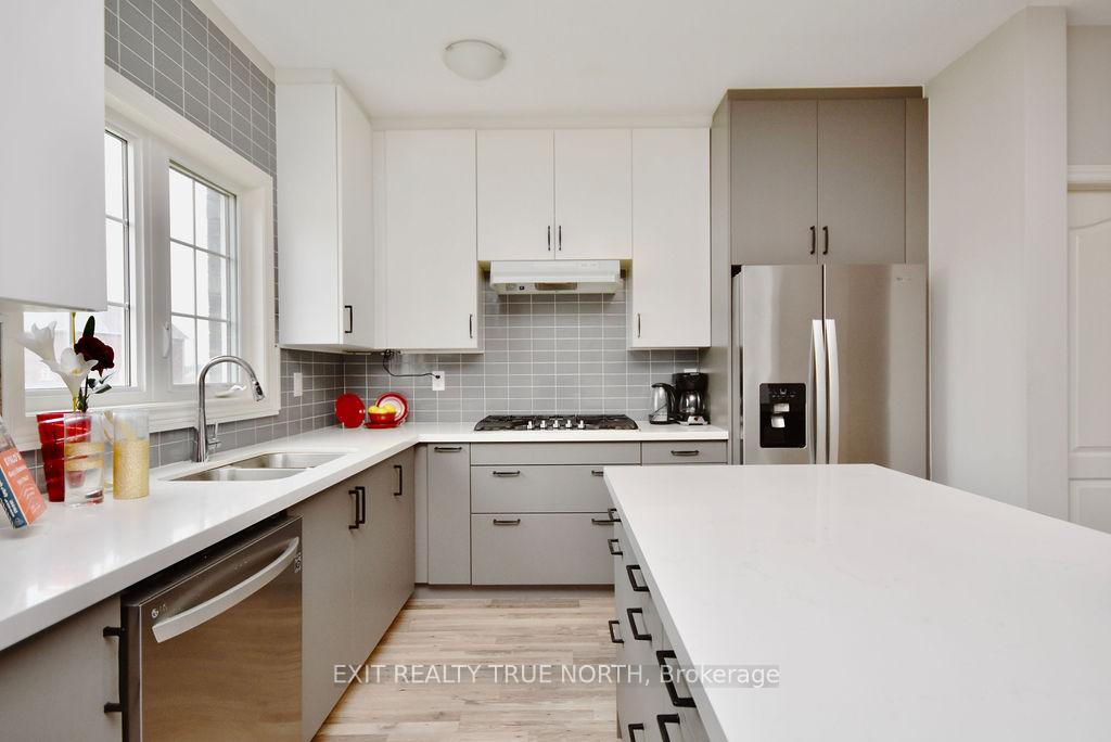 Photo 8 of 226 Springfield Crescent, Clearview, Stayner — HOMEH