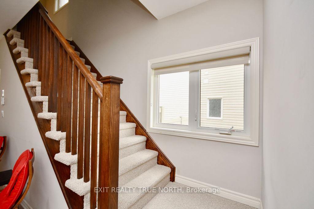 Photo 17 of 226 Springfield Crescent, Clearview, Stayner — HOMEH