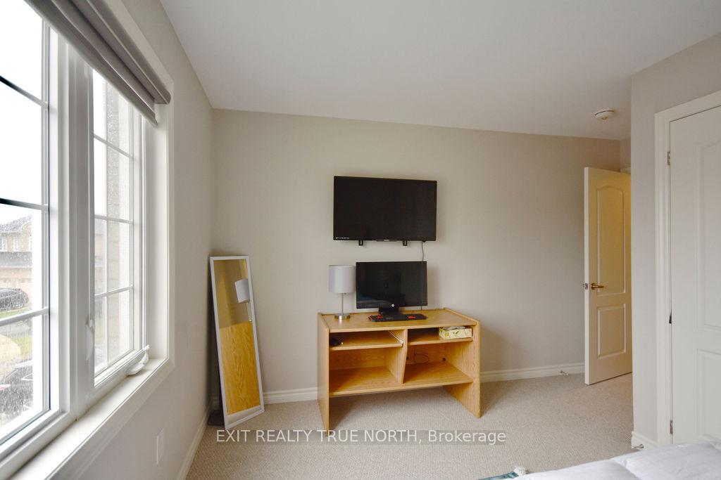 Photo 27 of 226 Springfield Crescent, Clearview, Stayner — HOMEH