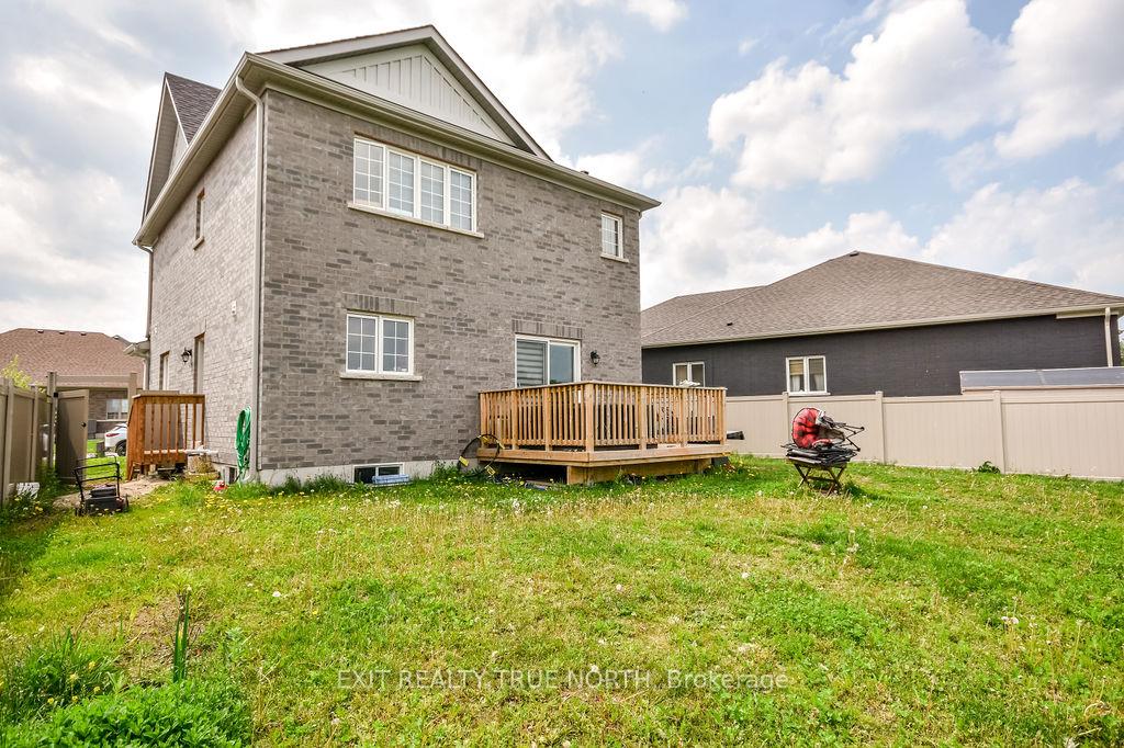Photo 30 of 226 Springfield Crescent, Clearview, Stayner — HOMEH