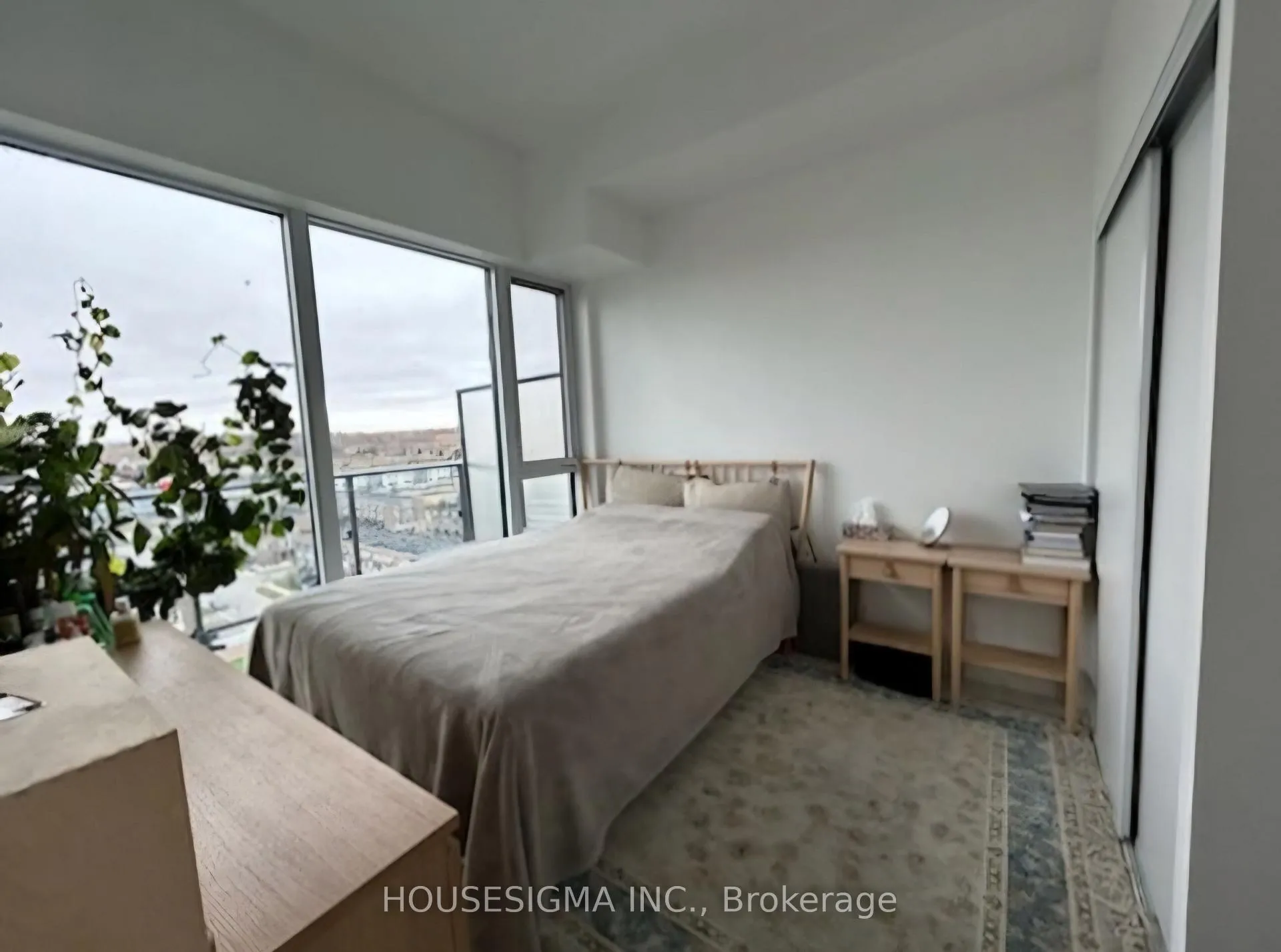 Photo 7 of Unit 1026, 100 Eagle Rock Way, Vaughan, Maple — HOMEH